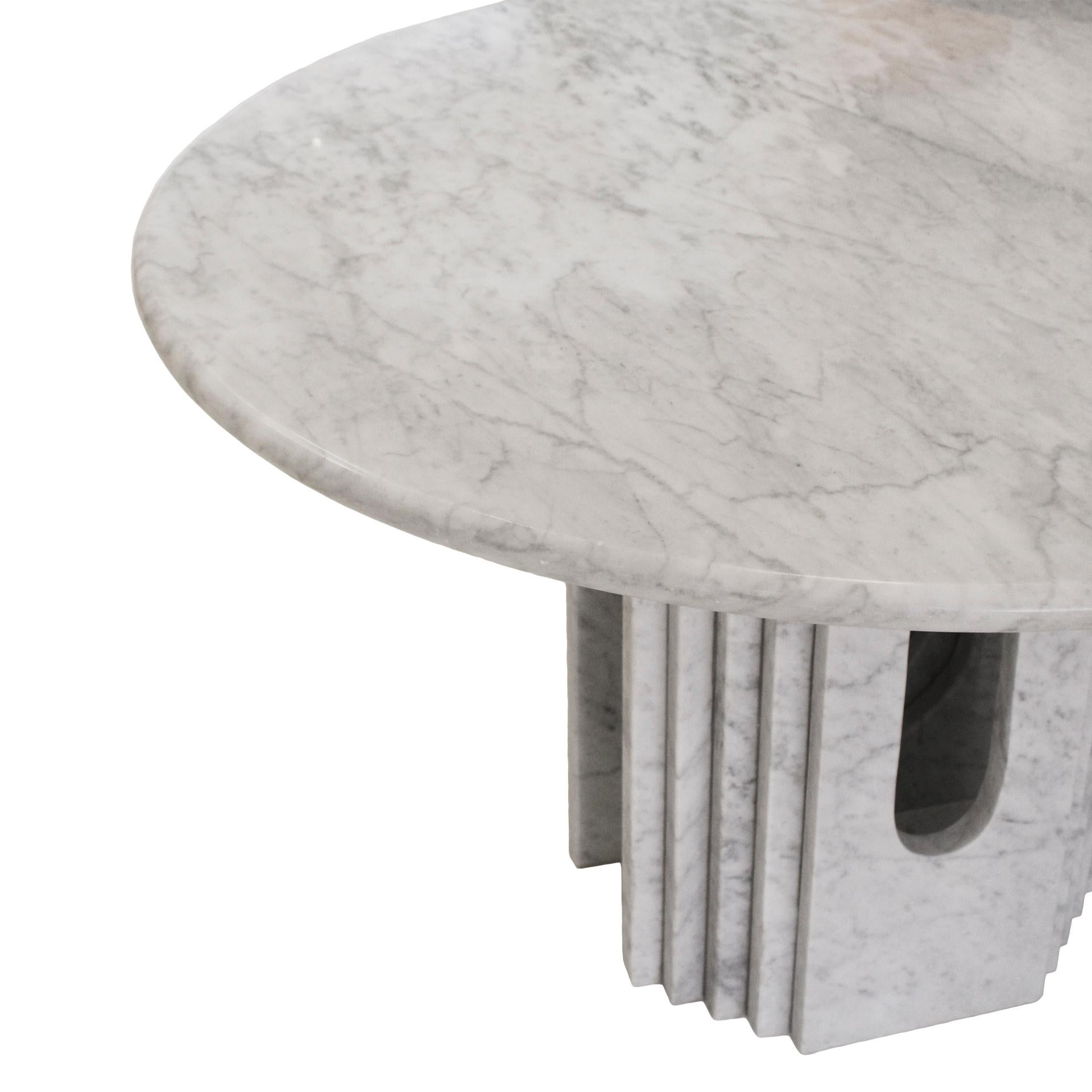 Italian Round Marble Table designed by Carlo Scarpa for Cattelan, Italy 70s For Sale