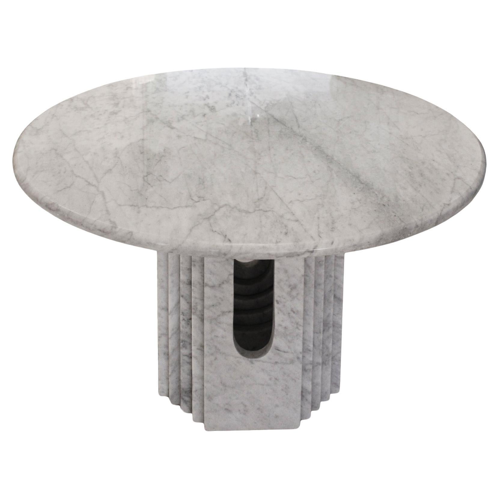 Round Marble Table designed by Carlo Scarpa for Cattelan, Italy 70s For Sale