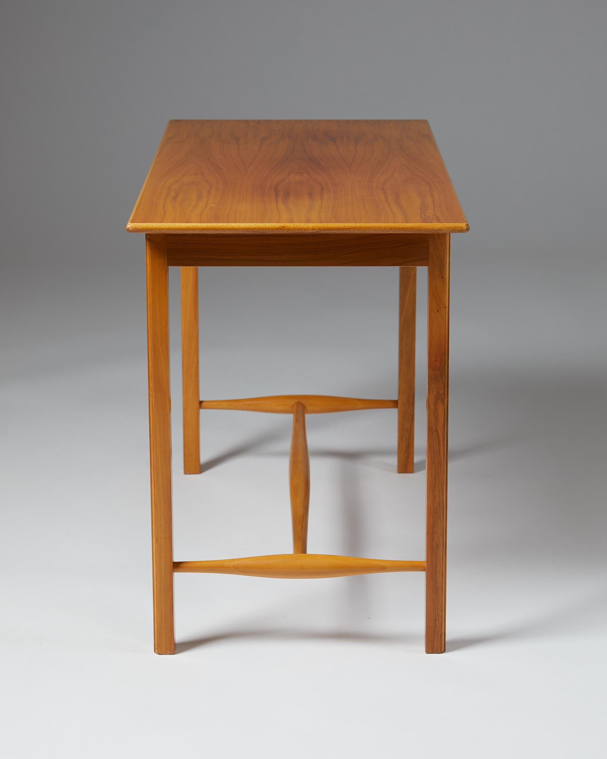 Table Designed by Josef Frank for Svenskt Tenn, Sweden, 1950s In Good Condition In Stockholm, SE