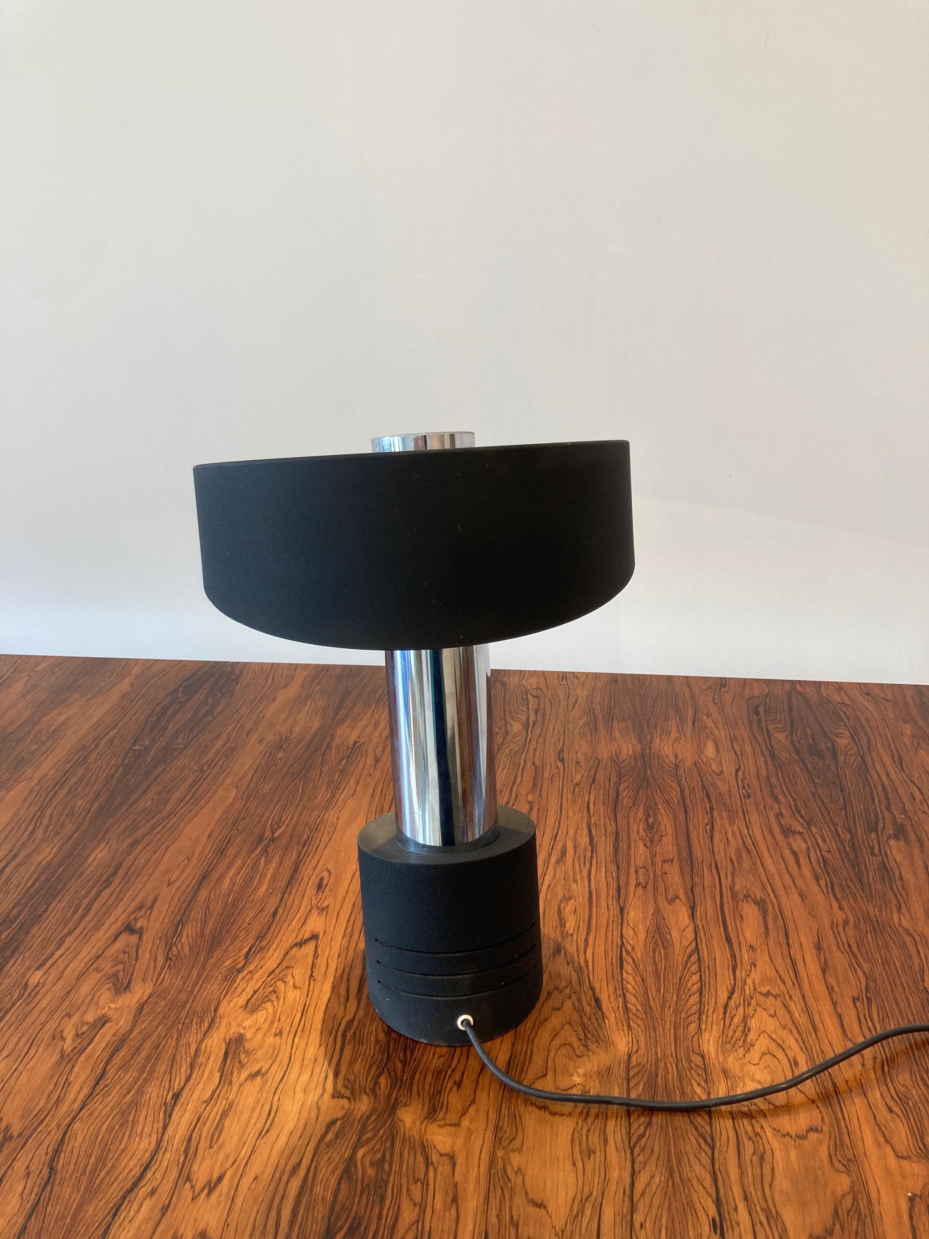 Table Desk Lamp, Italy 1960 in Chromed Metal and Black Textured Lacquered Metal In Good Condition In Brussels , BE