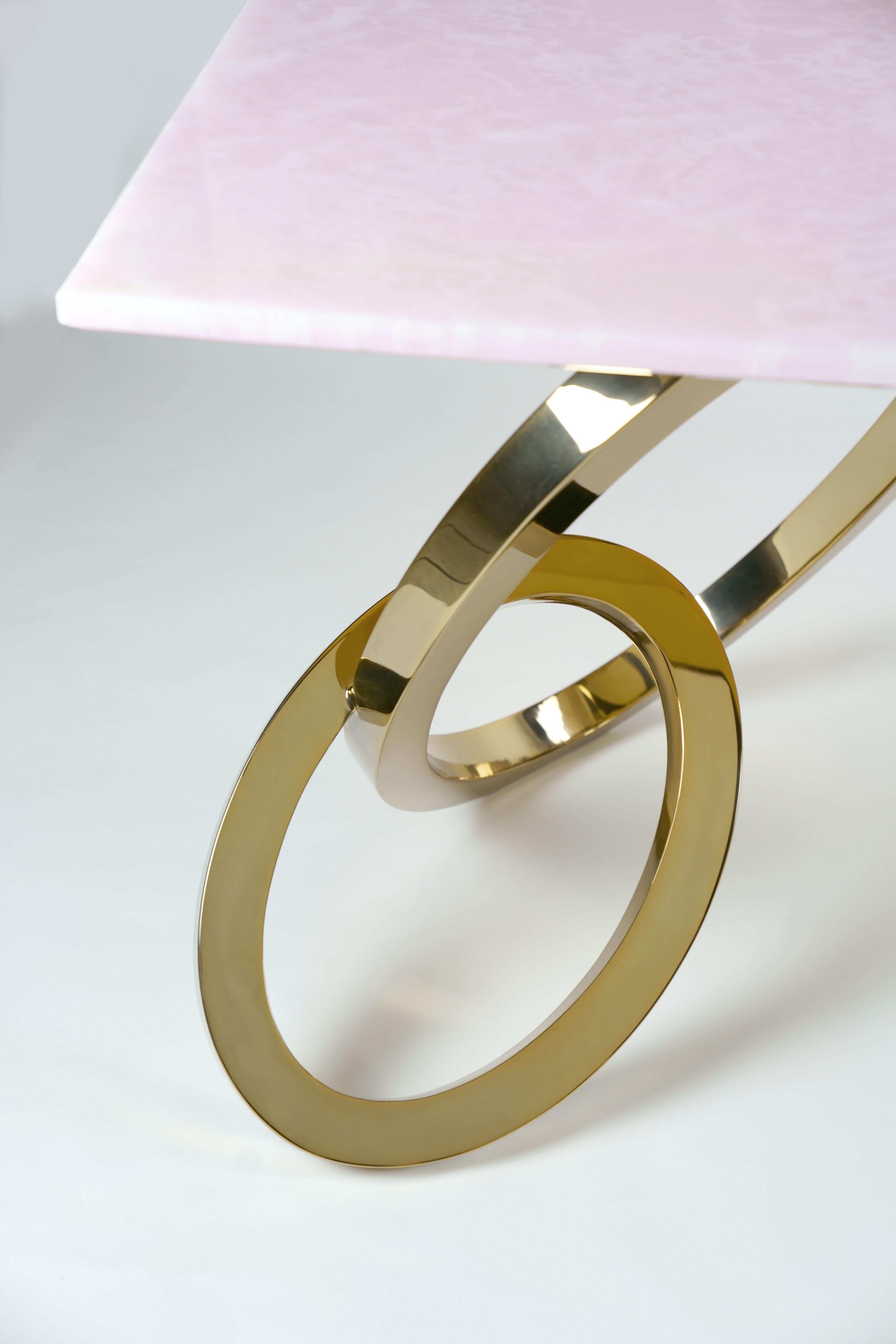 Poli Table de bureau d'écriture ou meuble de rangement moderne en acier avec miroir en onyx rose de collection en vente