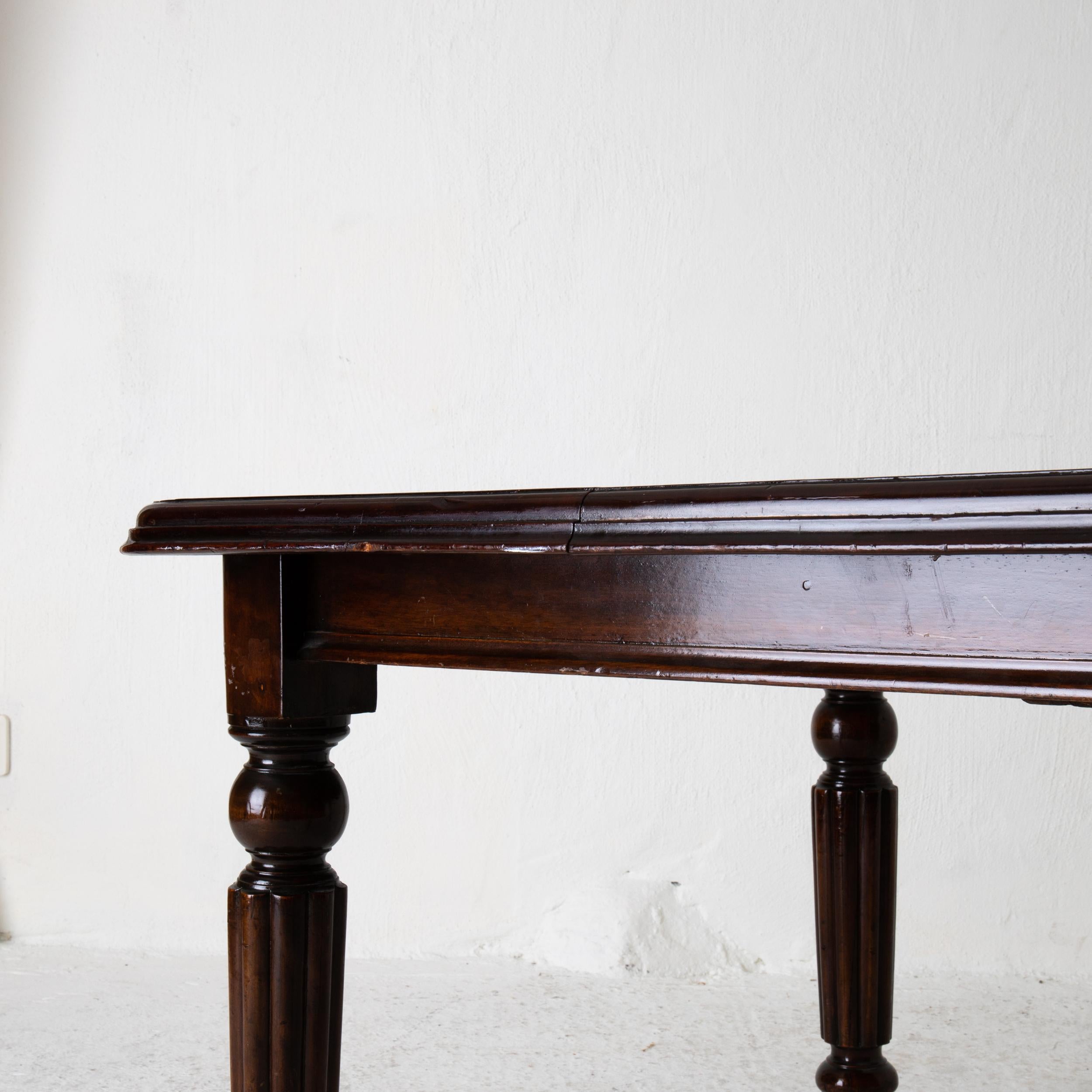 Table Dining Table English Dark Brown Mahogany, 19th Century, England 4