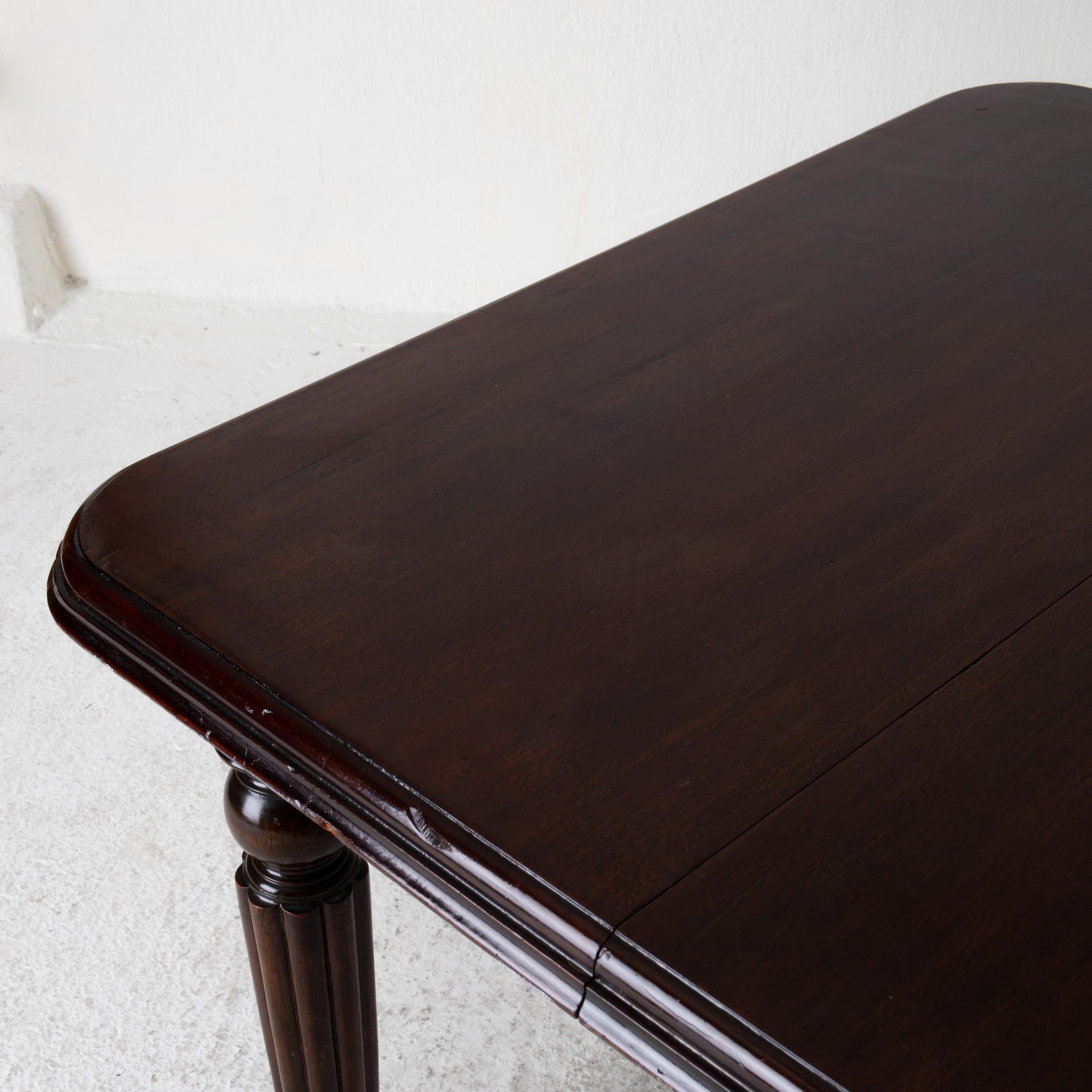 Table Dining Table English Dark Brown Mahogany, 19th Century, England 6