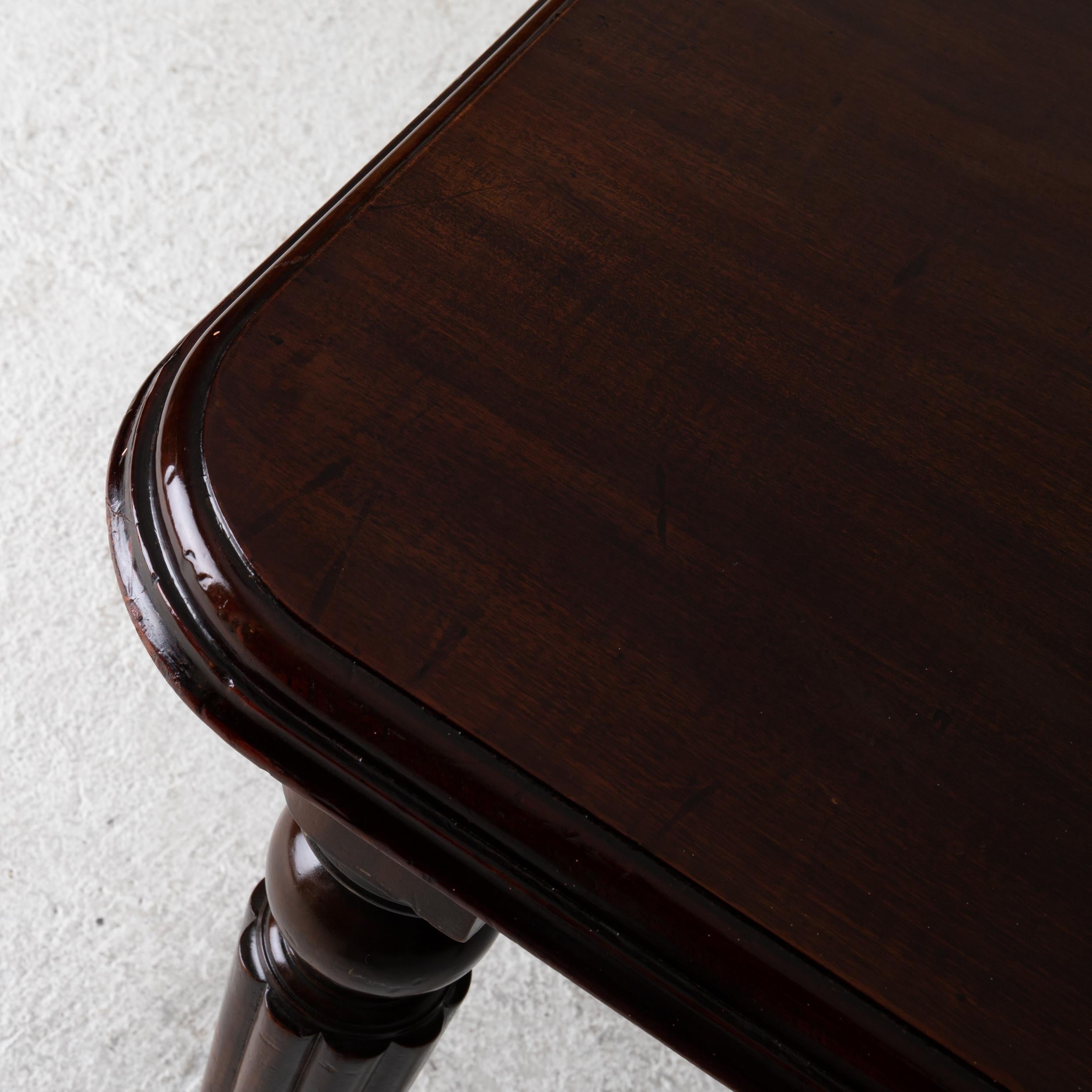 18th Century Table Dining Table English Dark Brown Mahogany, 19th Century, England