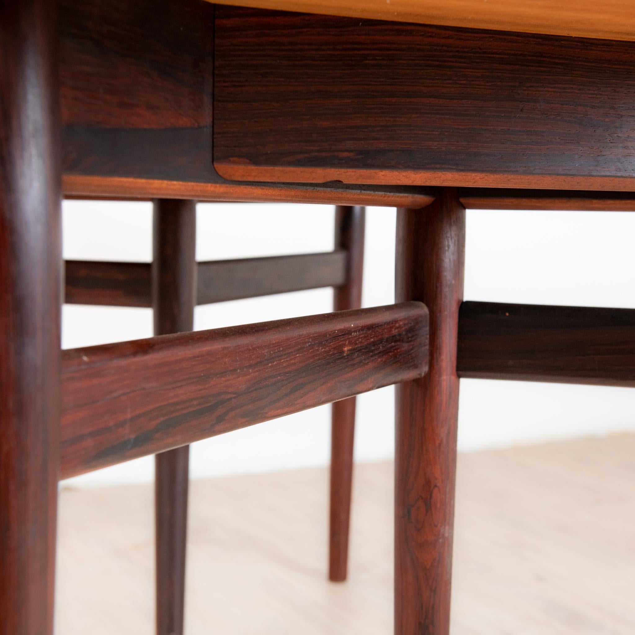 Table en palissandre modele 212, Arne Vodder, Sibast Furniture Danemark In Excellent Condition For Sale In SAINT-SEVER, FR