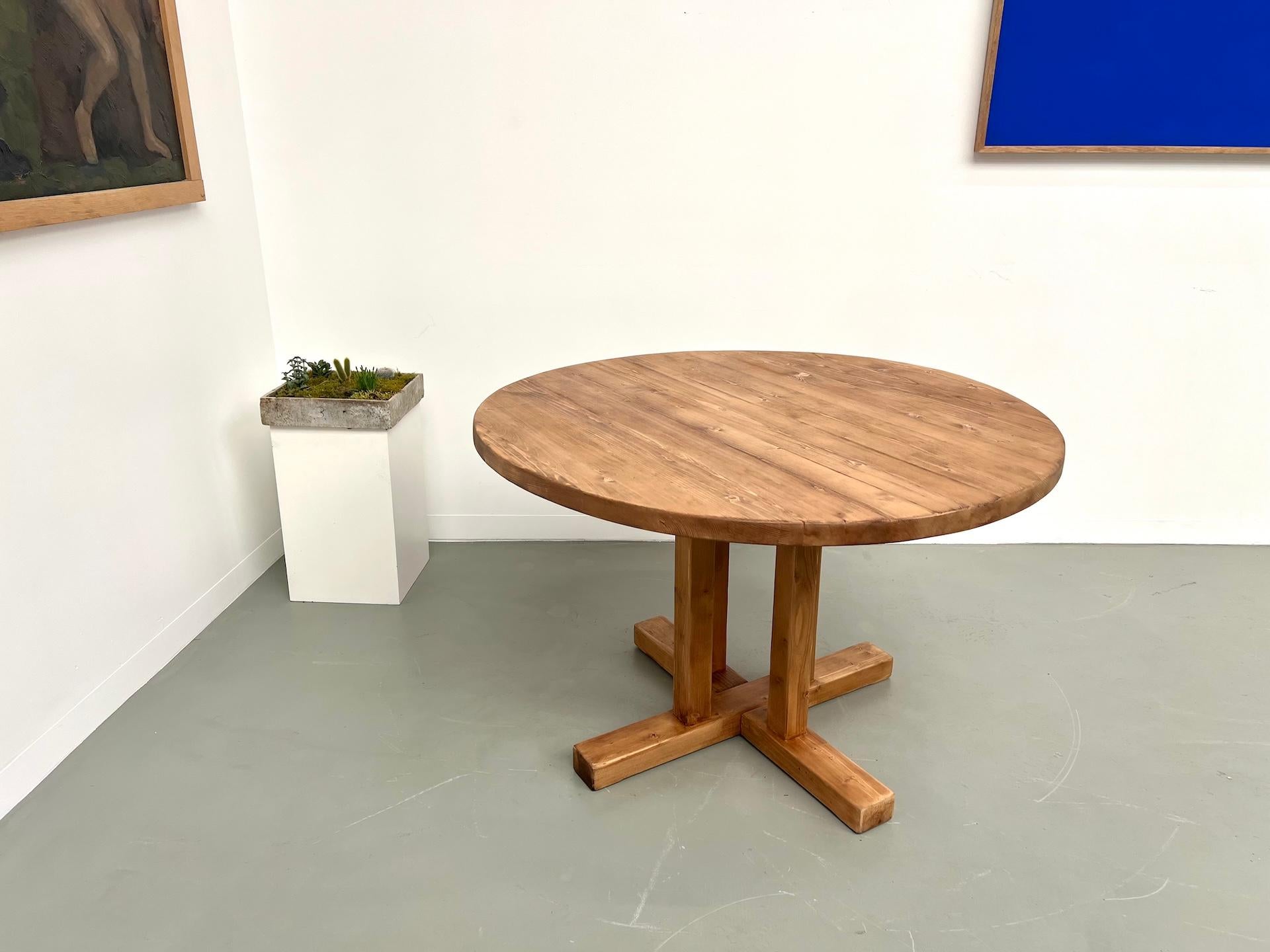 Table ronde Les Arcs - 1970 DLG Charlotte Perriand en vente 9