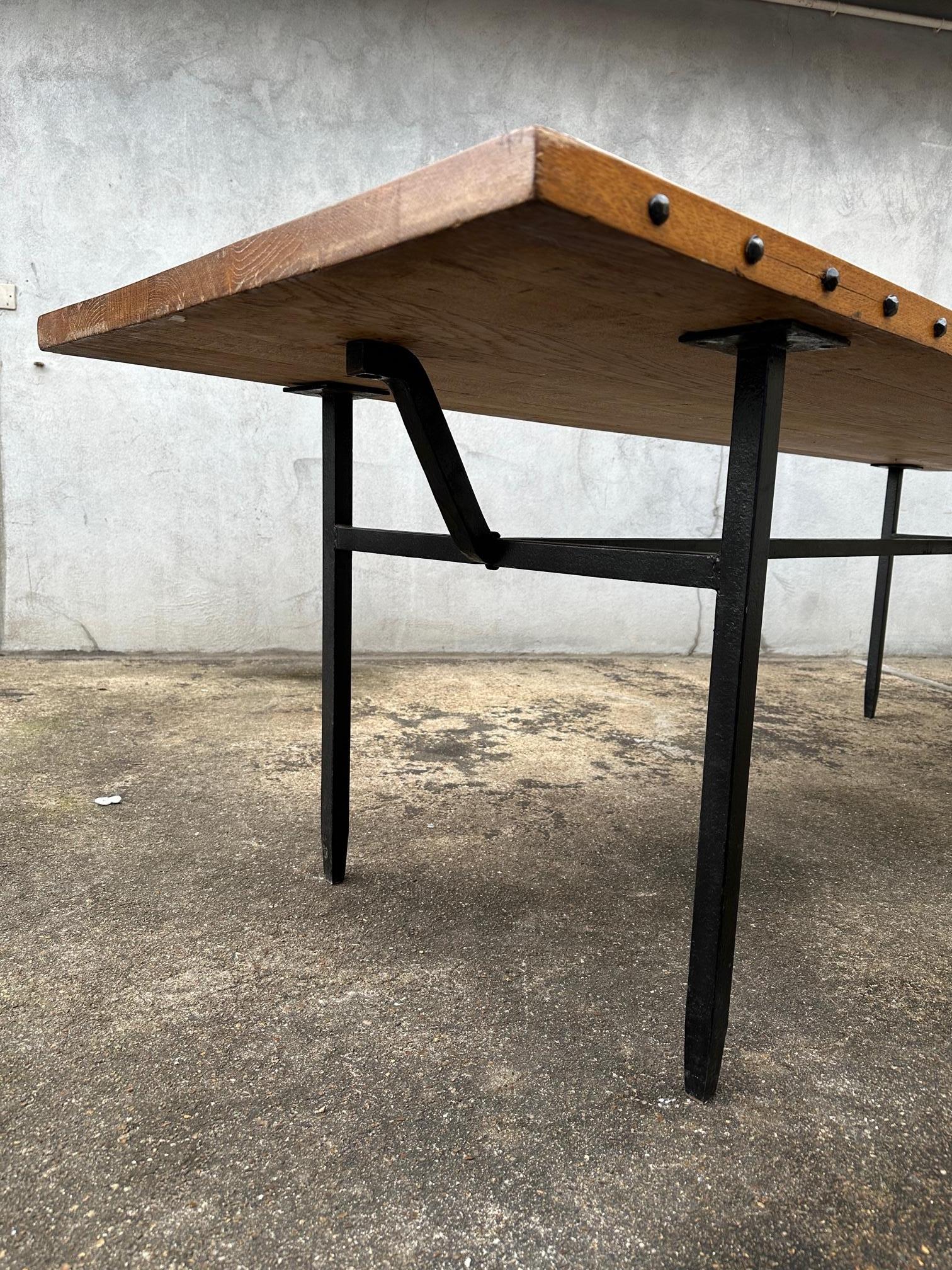 Modern Table Des Ateliers Marolles
