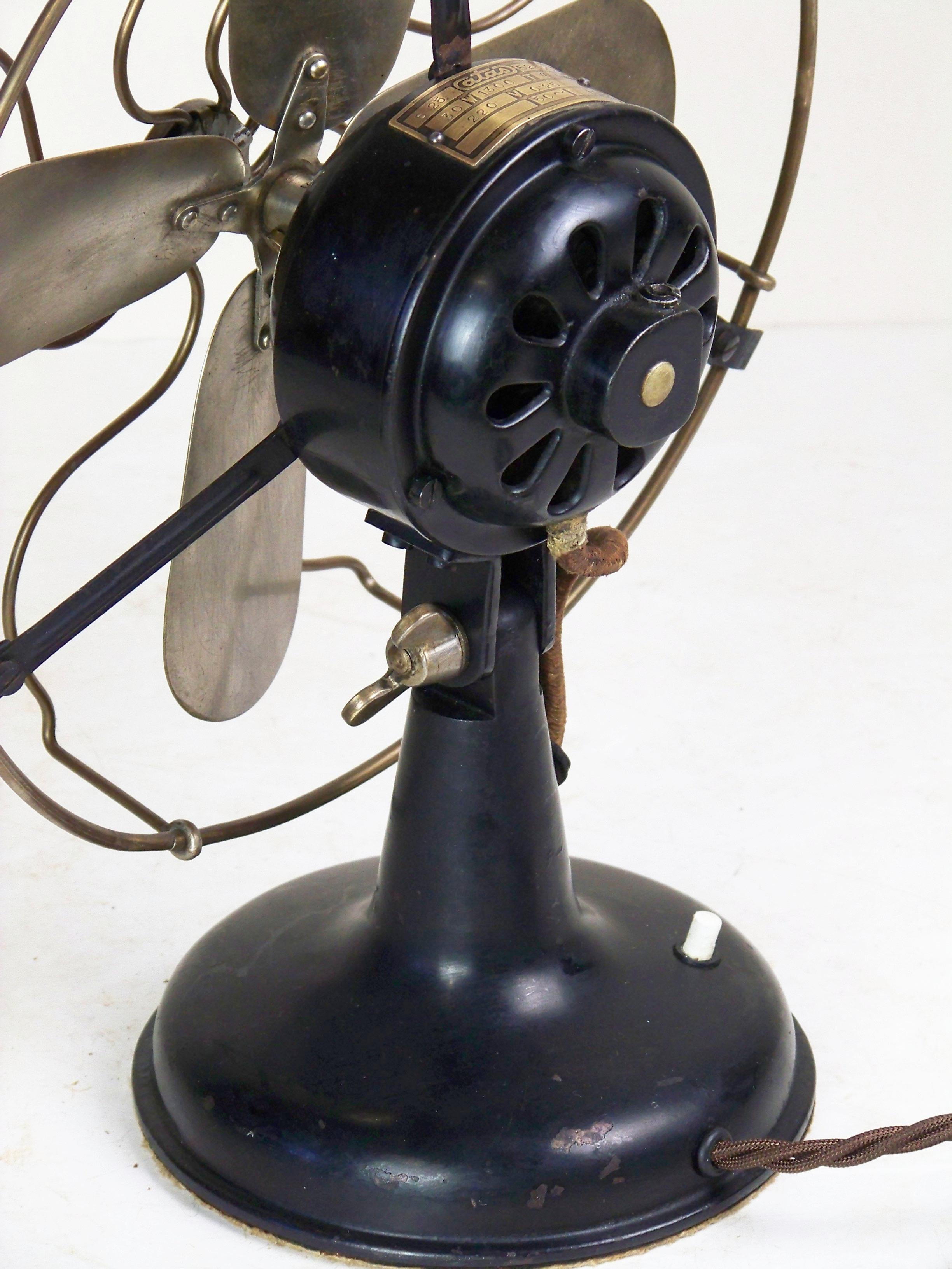 Table fan ATAS, 220V - 1930s In Good Condition For Sale In Praha, CZ
