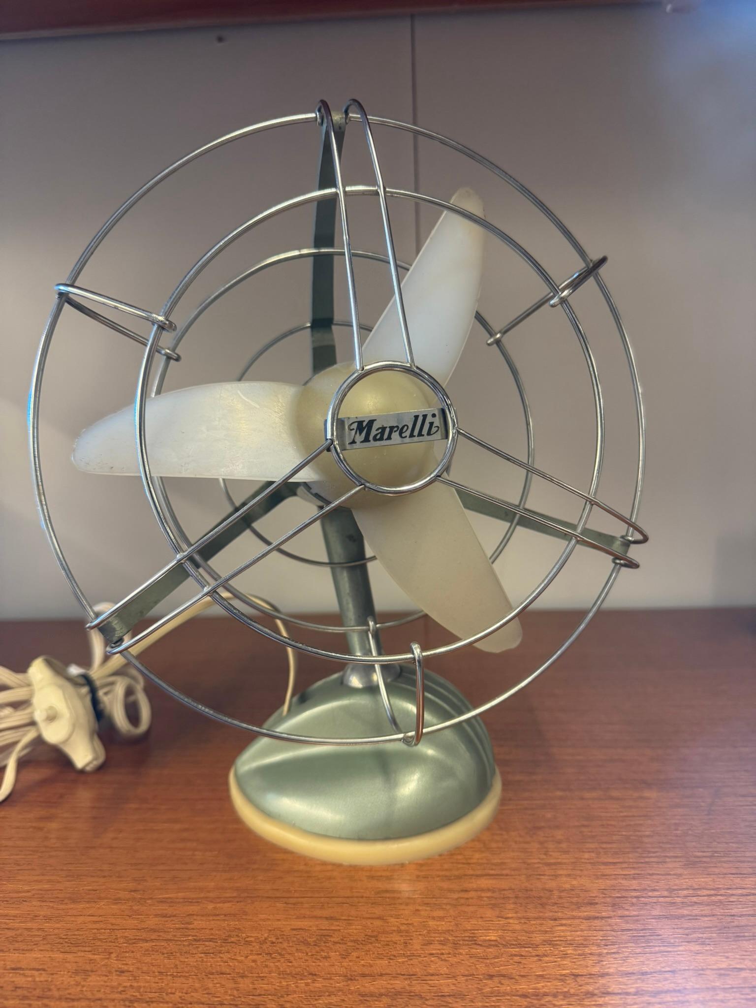 Ventilatore da tavolo Ercolle Marelli, Mod. I 202, Made in Italy 1951 in vendita 3
