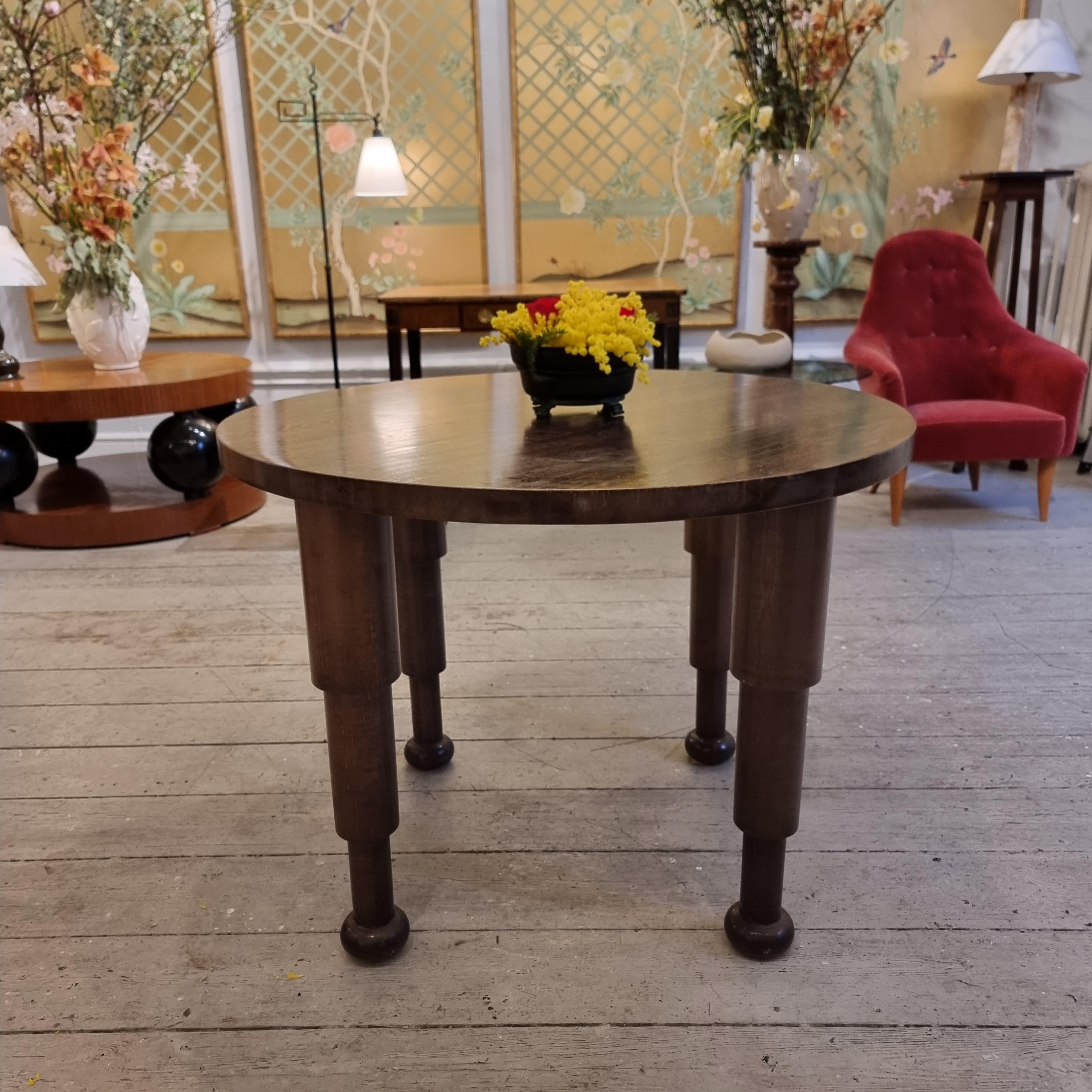 A one of a kind Art Deco / 1930s table in stained beech. Found in Finland. The table feet remind of Märta Blomstedts easy chair. 

Legs have a futuristic style, this is an unique and decorative table that would bring cool elegance to most interiors.