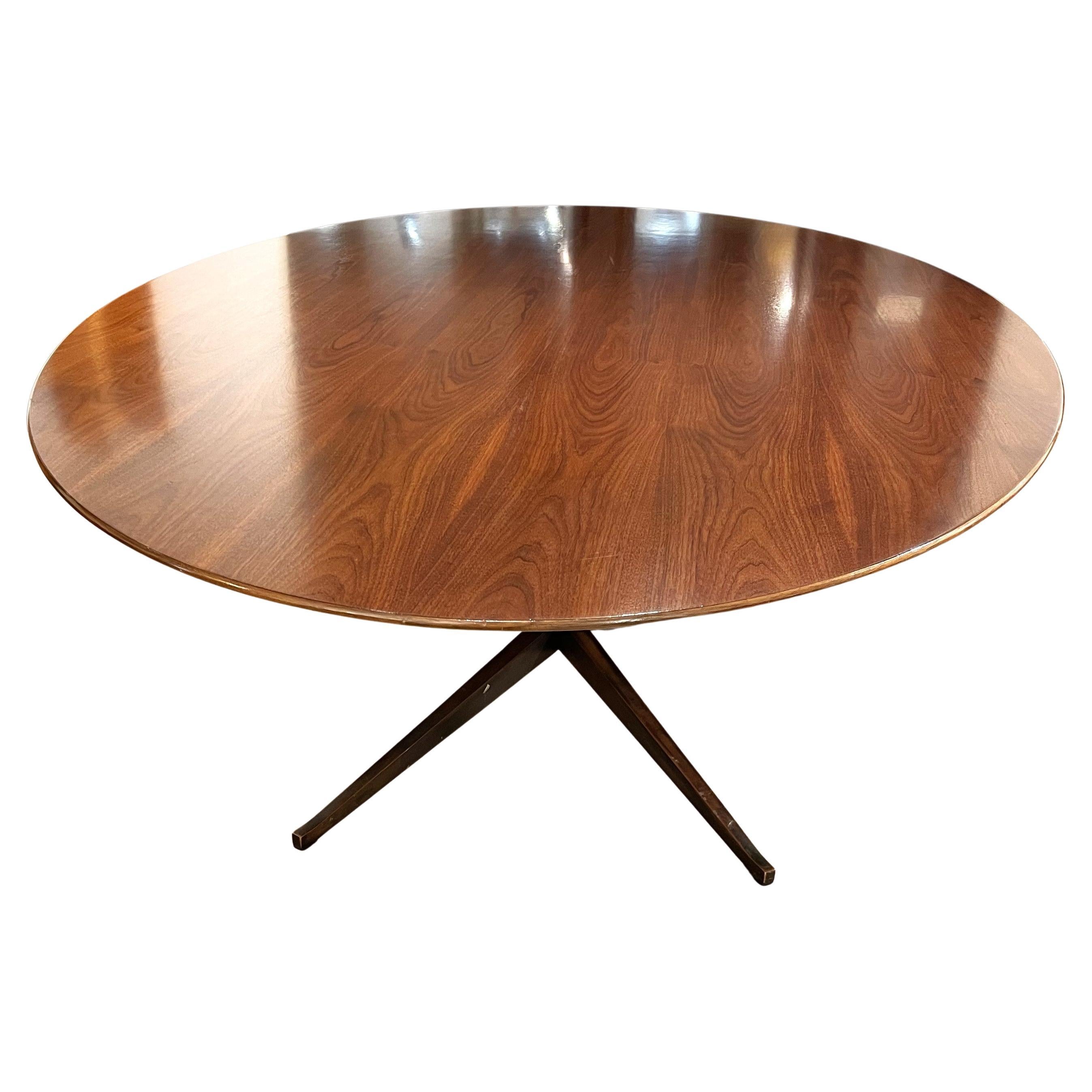 Table Florence Knoll plateau en noyer en vente 2
