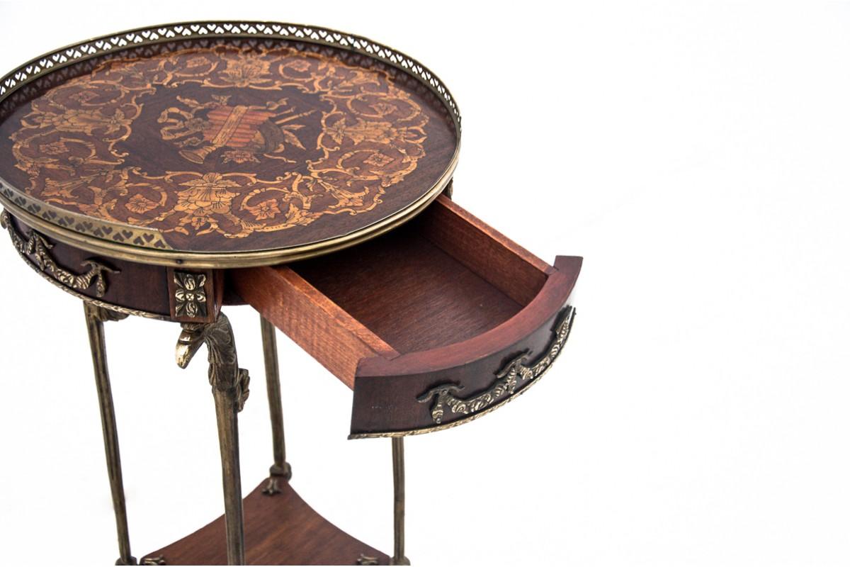 Table - flowerbed, France, mid-19th century XX century. In Good Condition For Sale In Chorzów, PL
