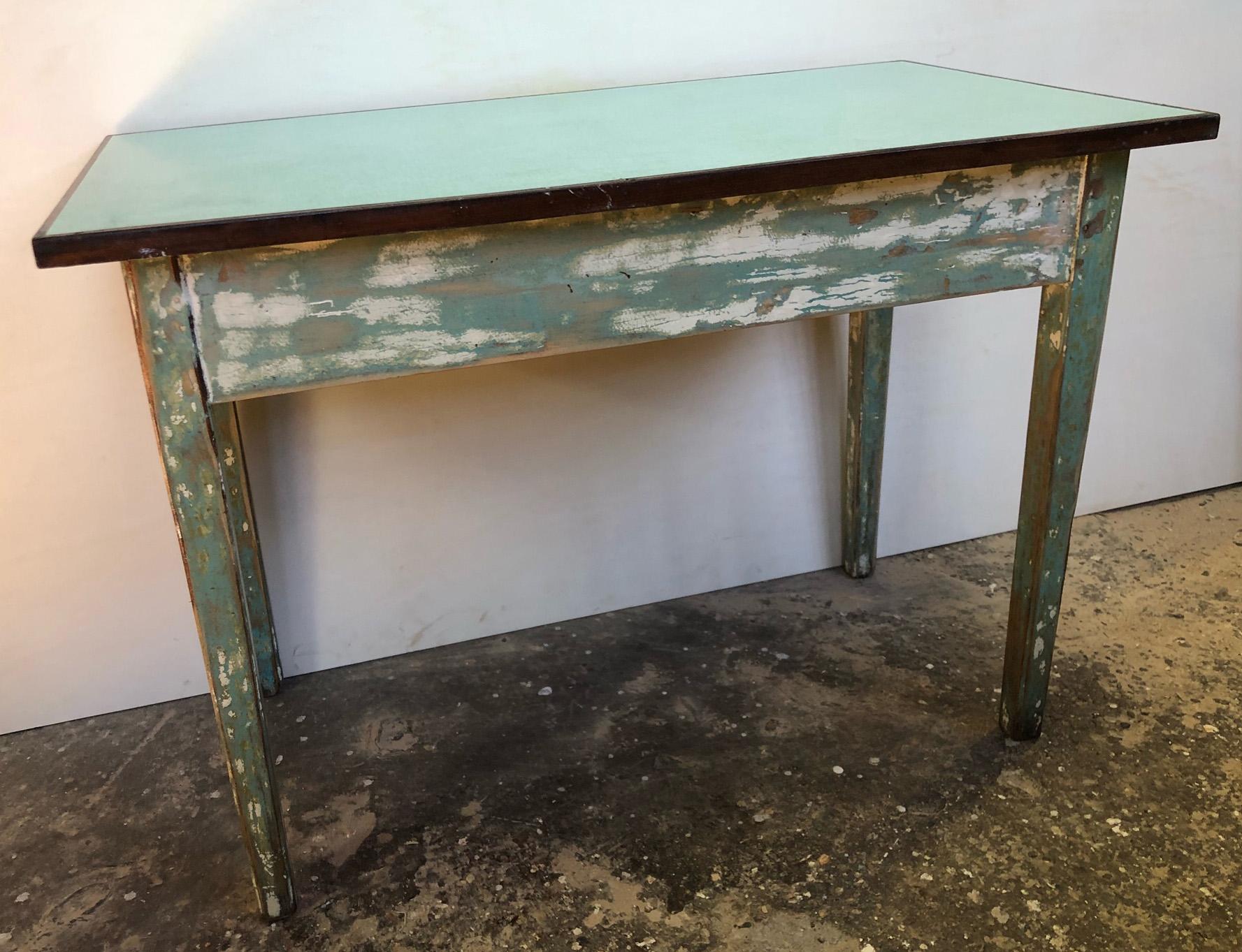 Table from 1950 Original Tuscan Green White Shaded, with Top in Formica on Fir 2