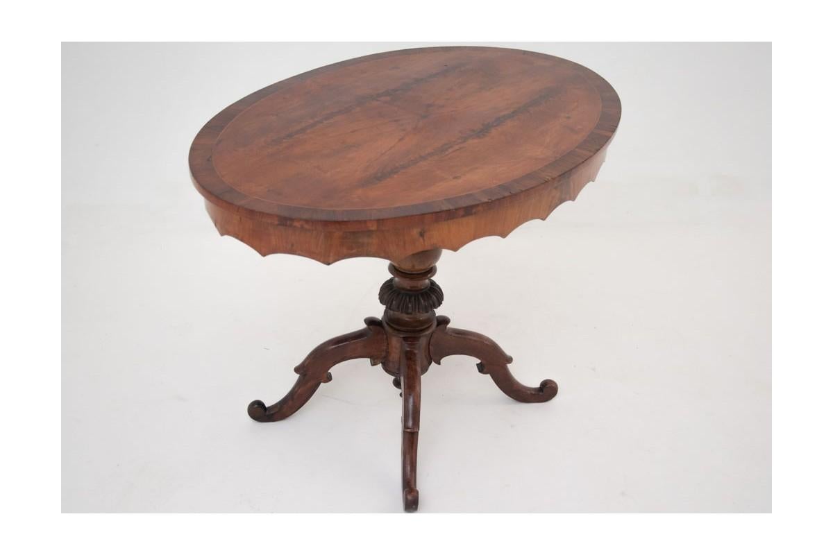 Walnut Table from around 1900, after Renovation