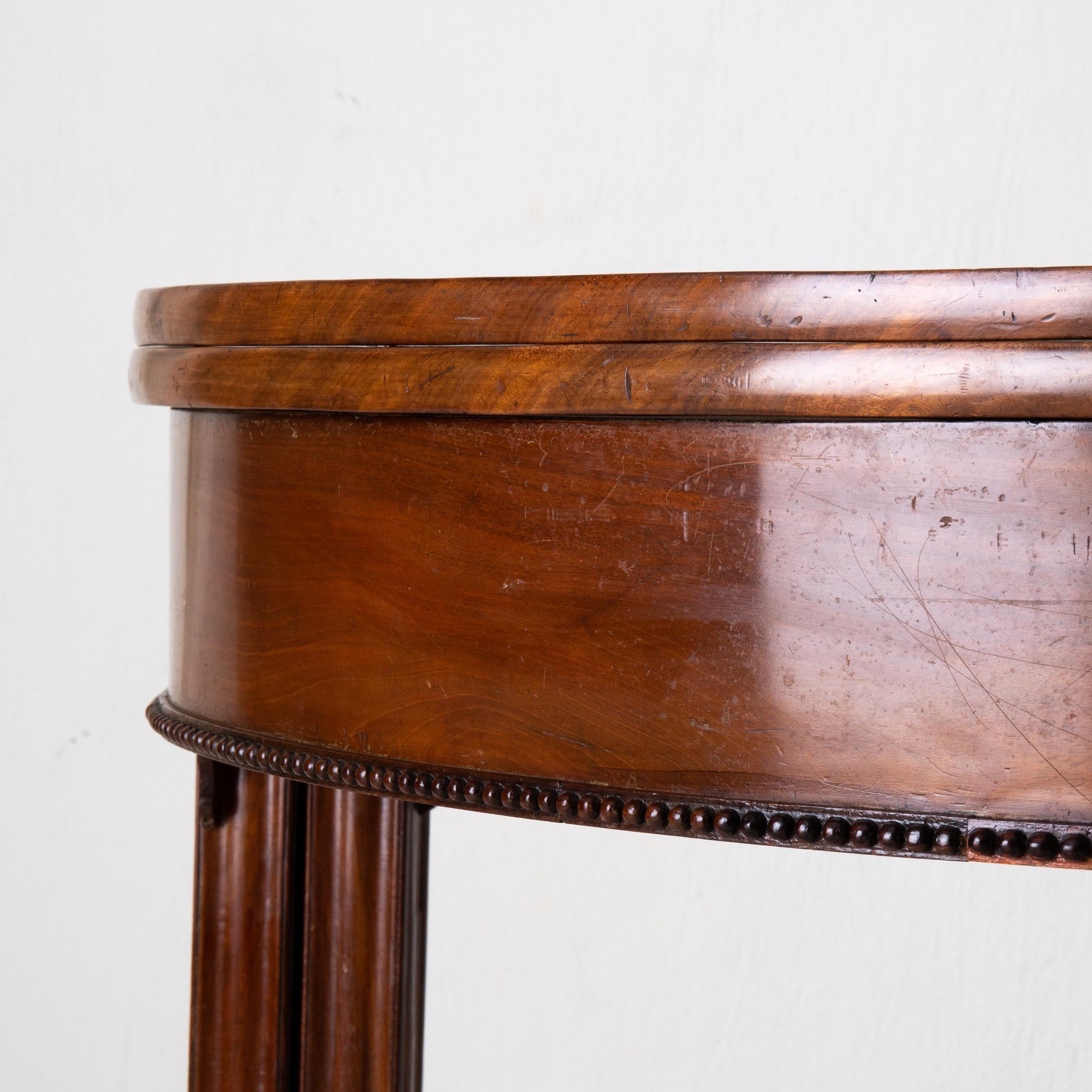Table Game Table Gustavian Swedish Demi Lune Mahogany Brown, Sweden In Good Condition For Sale In New York, NY