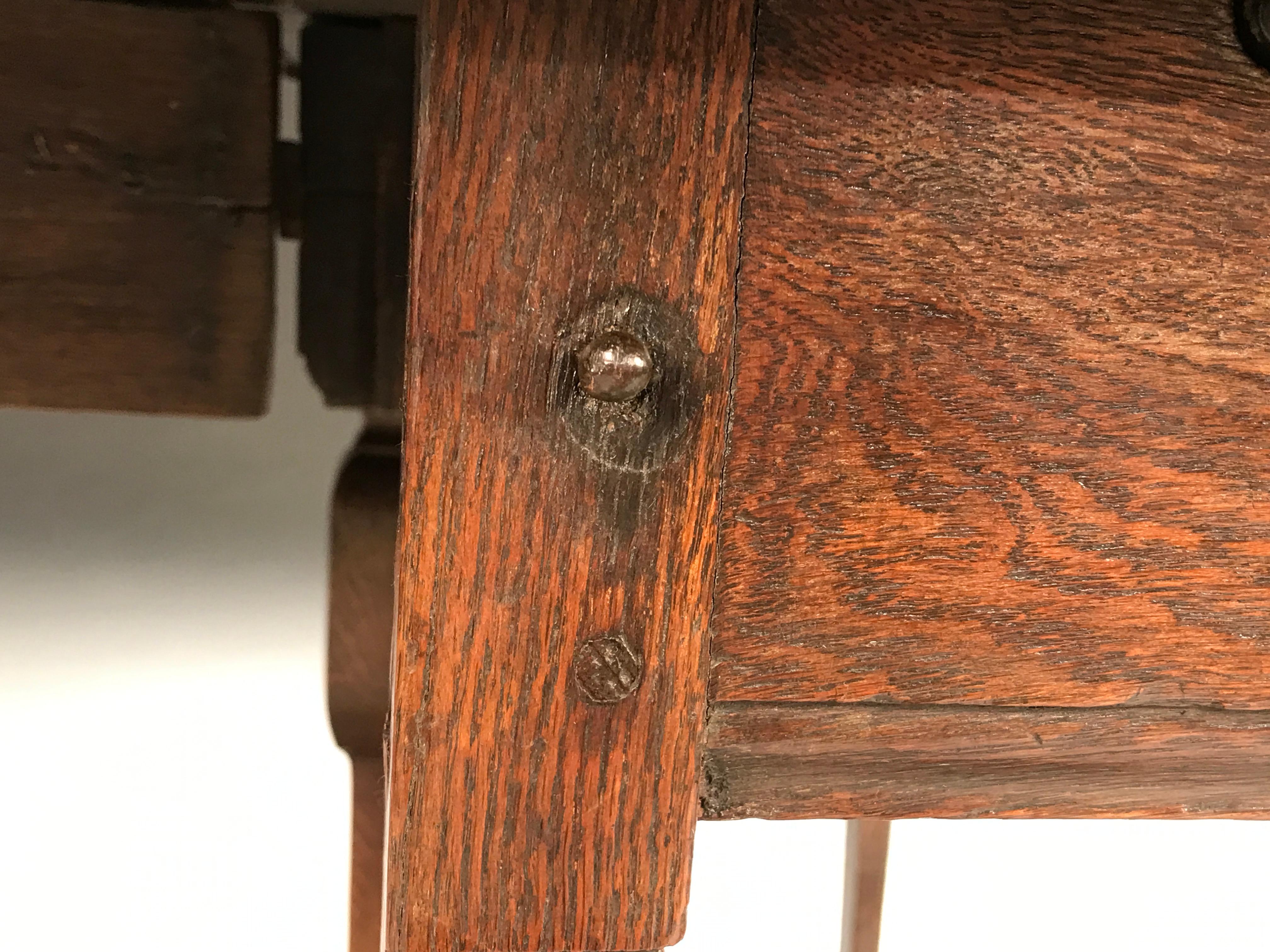 Table Gateleg Oval Oak Flemish Split Leg 5ft Original Ironwork Architetural  For Sale 4