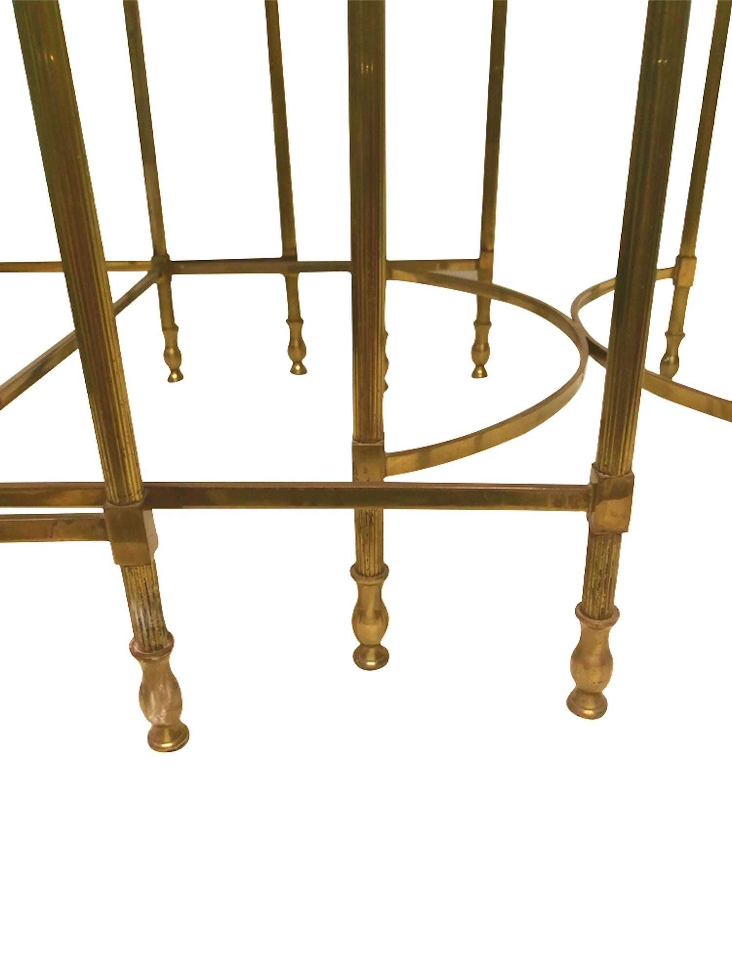 «Table Gigogne » Vintage Set of 3 Neo Classical Style, France, 20th Century, 60s In Good Condition In Beuzevillette, FR