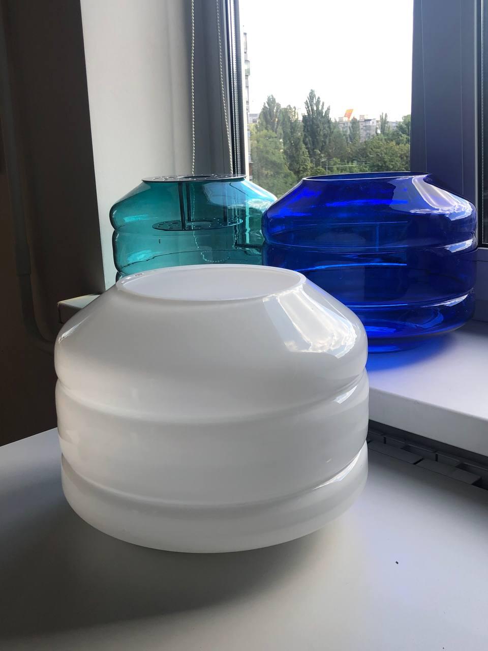 Lampe de bureau en verre Navazi 200x490 mm Éclairage moderne soufflé avec sphère en verre en vente 1