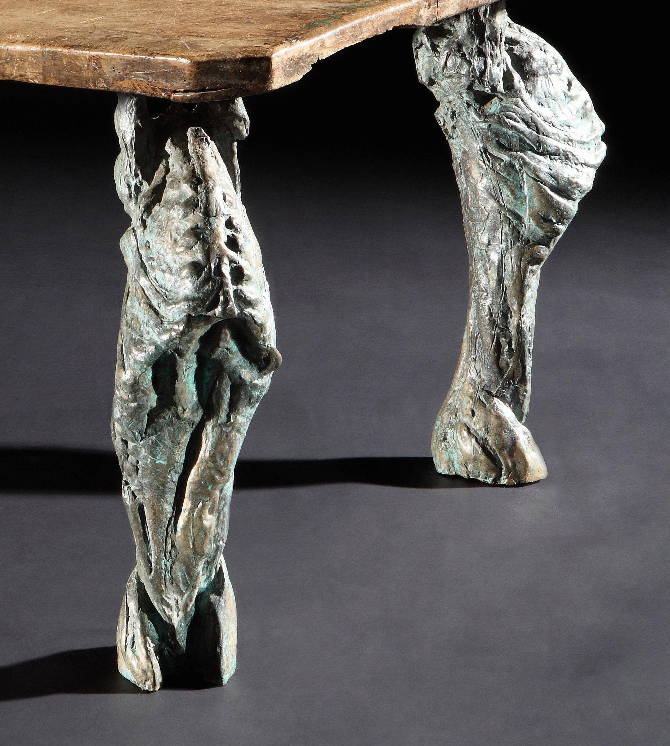 Tisch, Hare-Karkass, Skulptur, 2009 (Moderne) im Angebot