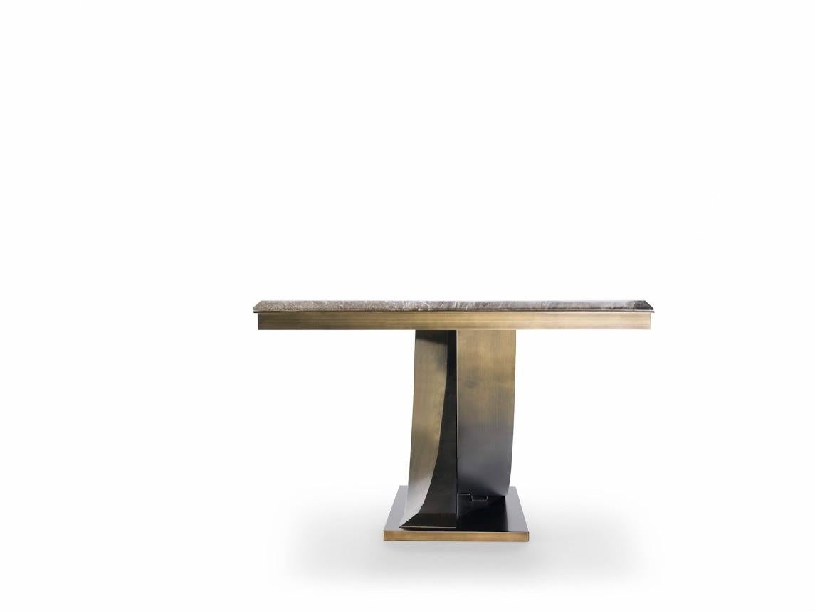 Haussmann Table by Hugues Chevalier



The Haussmann dining table by Hugues Chevalier is a masterpiece of elegance and craftsmanship. It features a refined wooden structure with a varnished finish available in matte, satin, or glossy options.



The