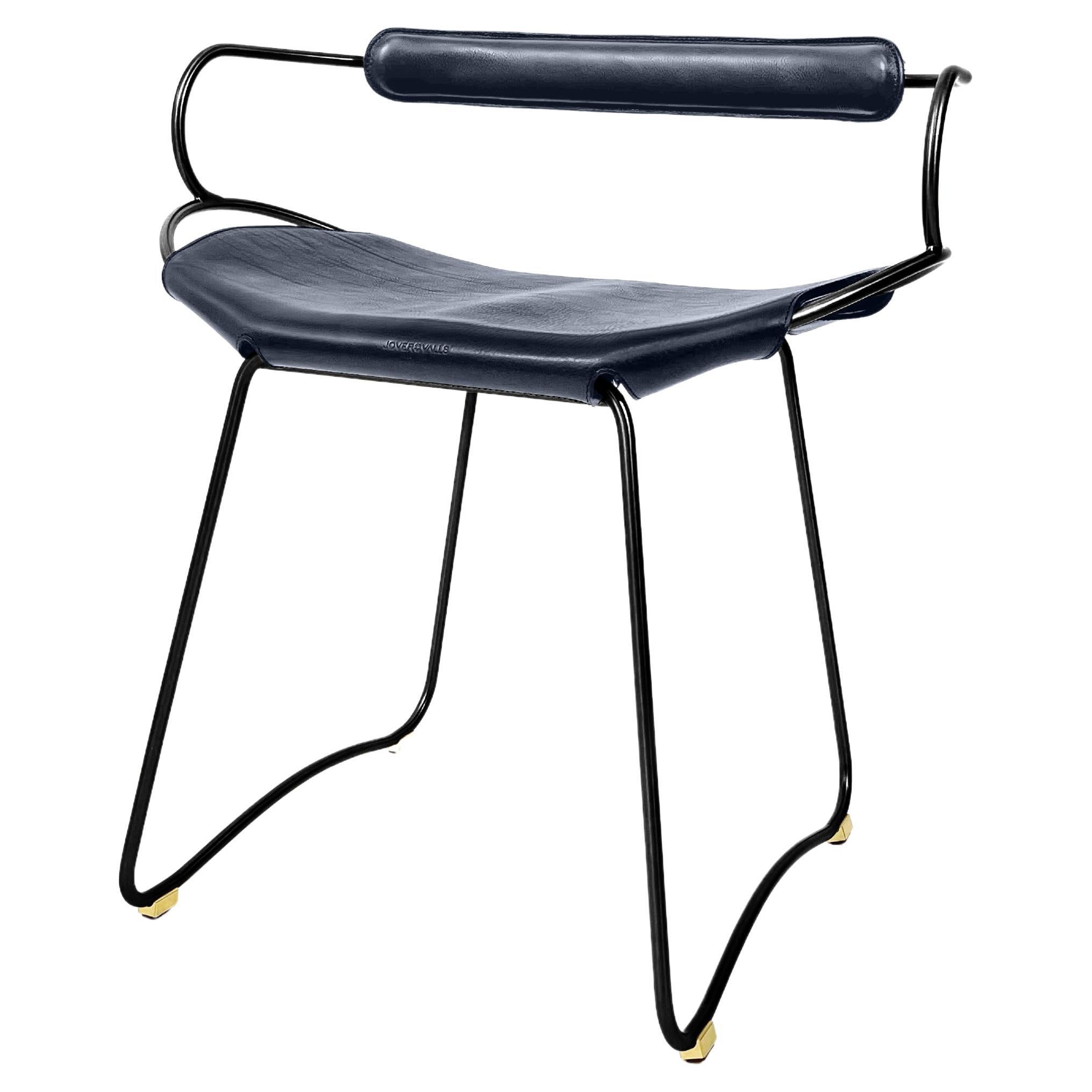 Hocker Stuhl / Tischhocker mit Rückenlehne aus schwarzem Rauchstahl und blauem marineblauem Leder