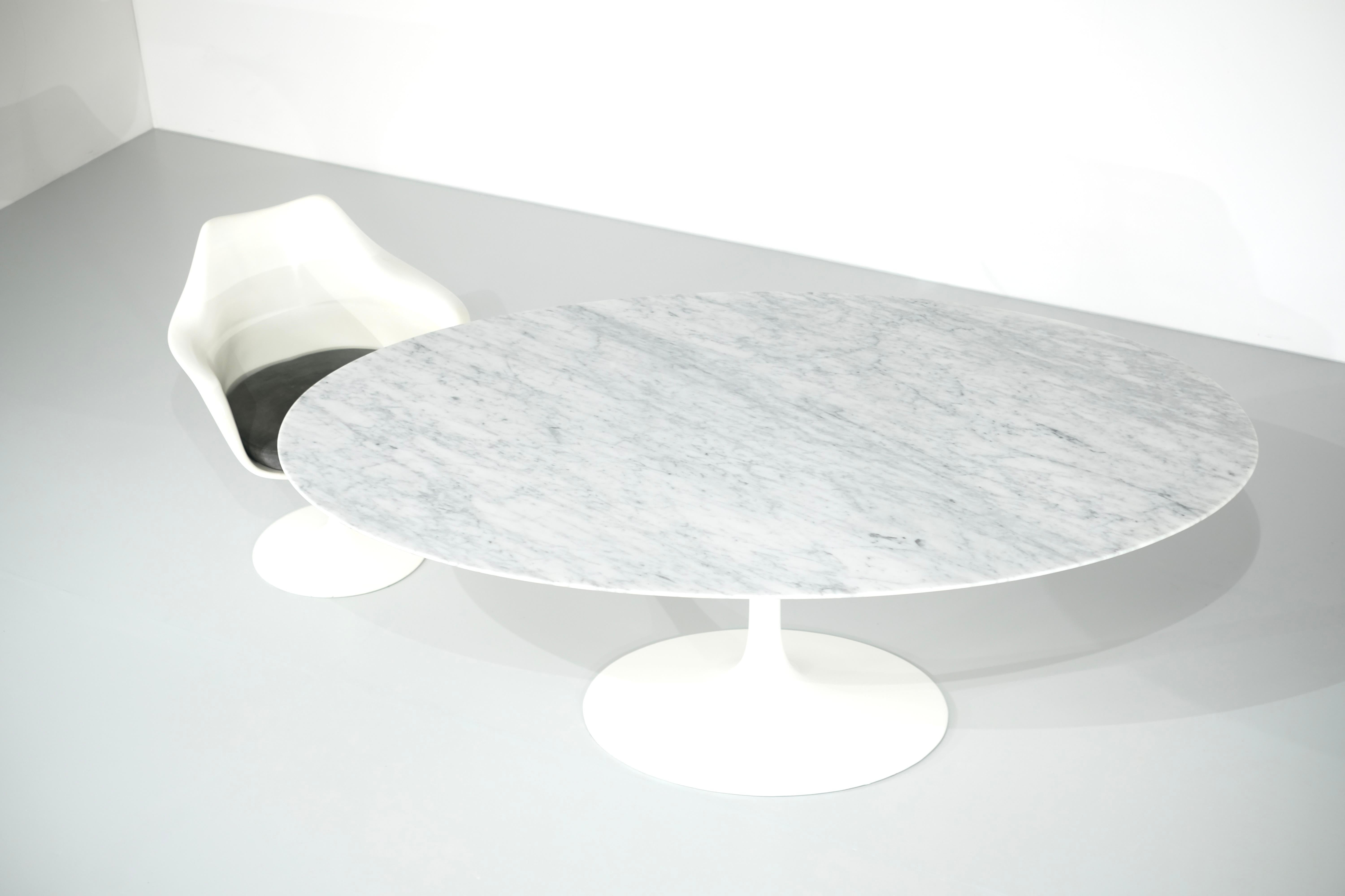 Table in Marble by Eero Saarinen for Knoll International, USA 1958. For Sale 3