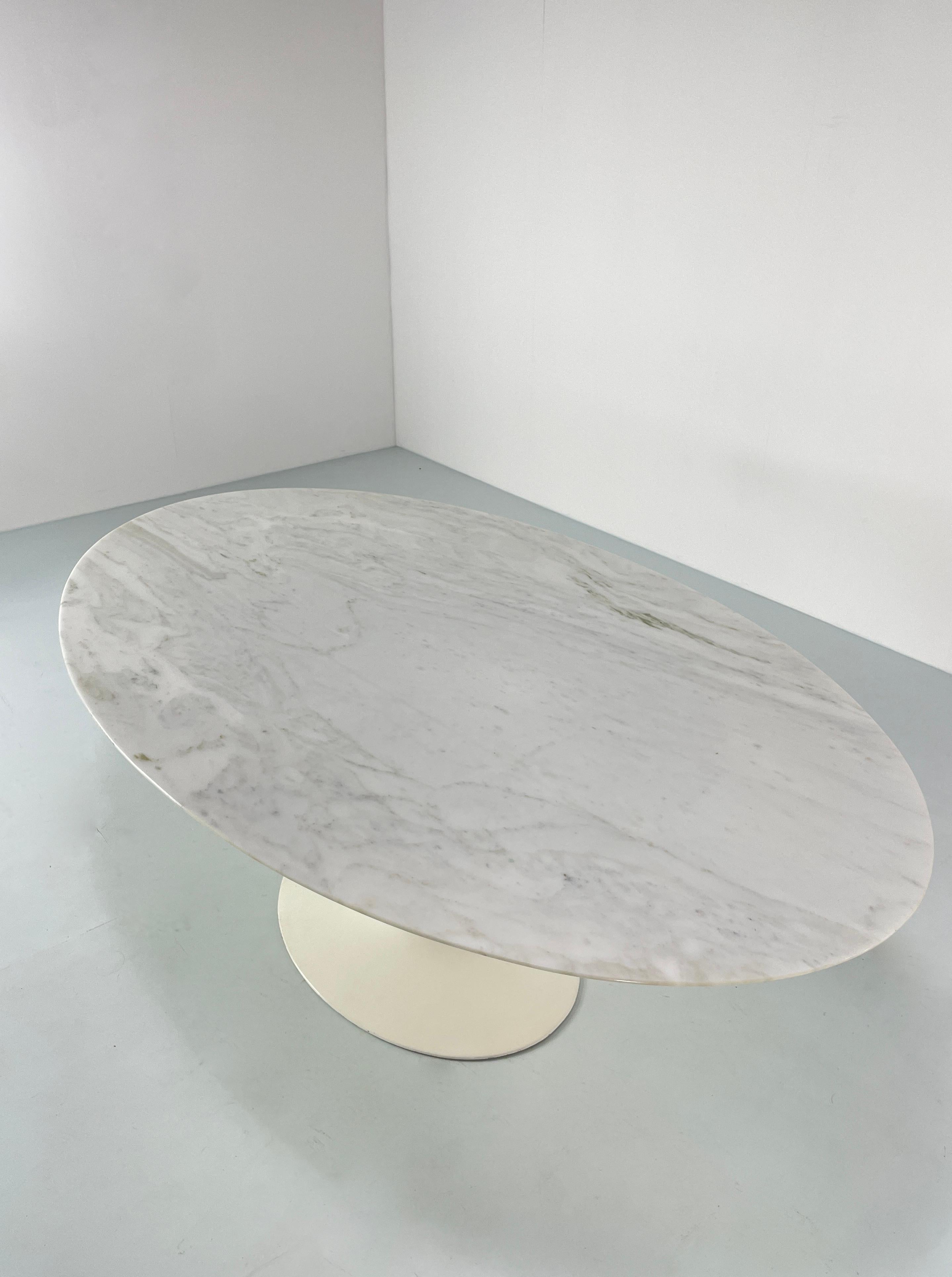 Table in Marble by Eero Saarinen for Knoll International, USA, 1958 3
