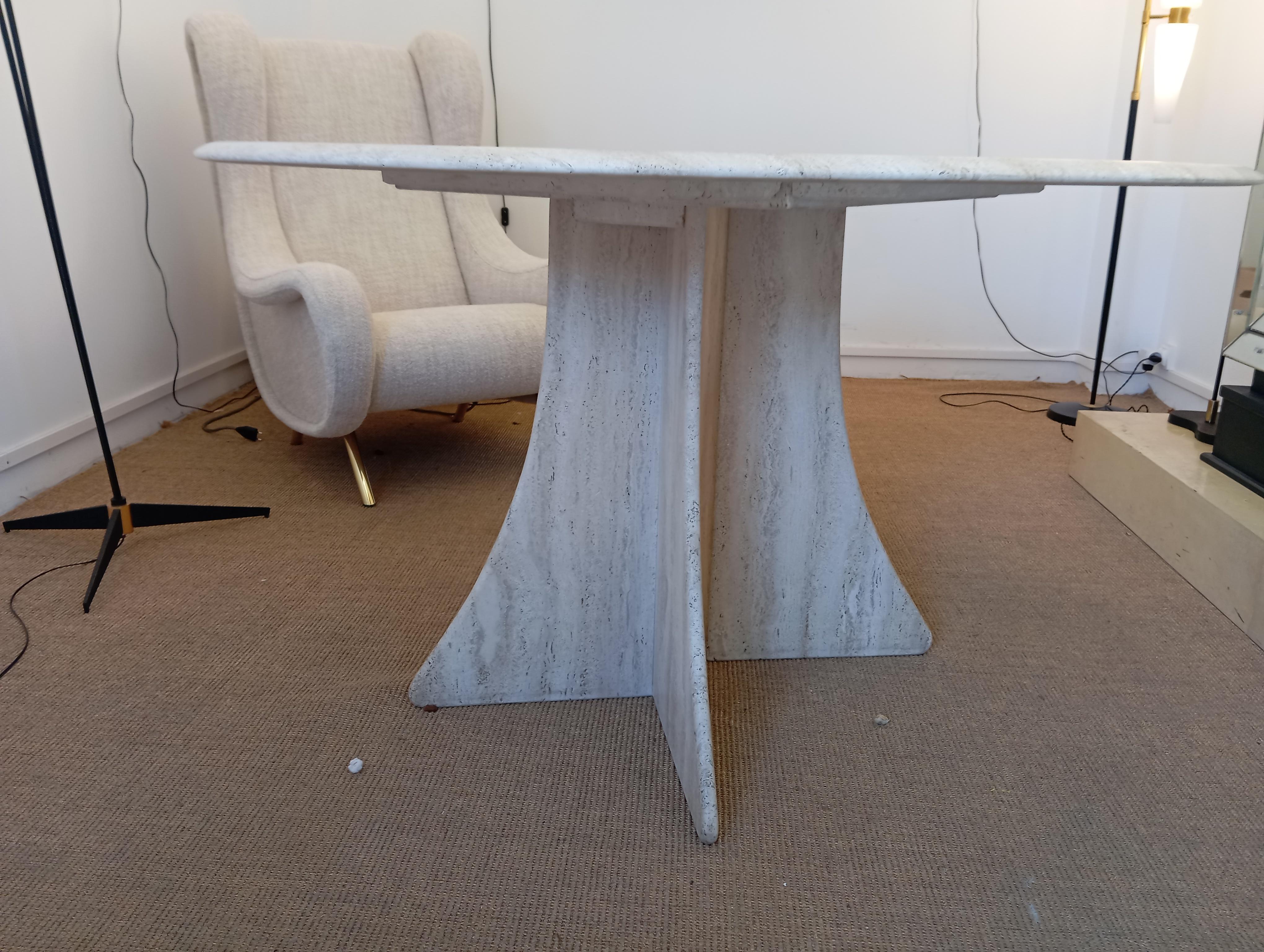 20ième siècle Table en travertin naturel, par Artélano circa 1980 en vente