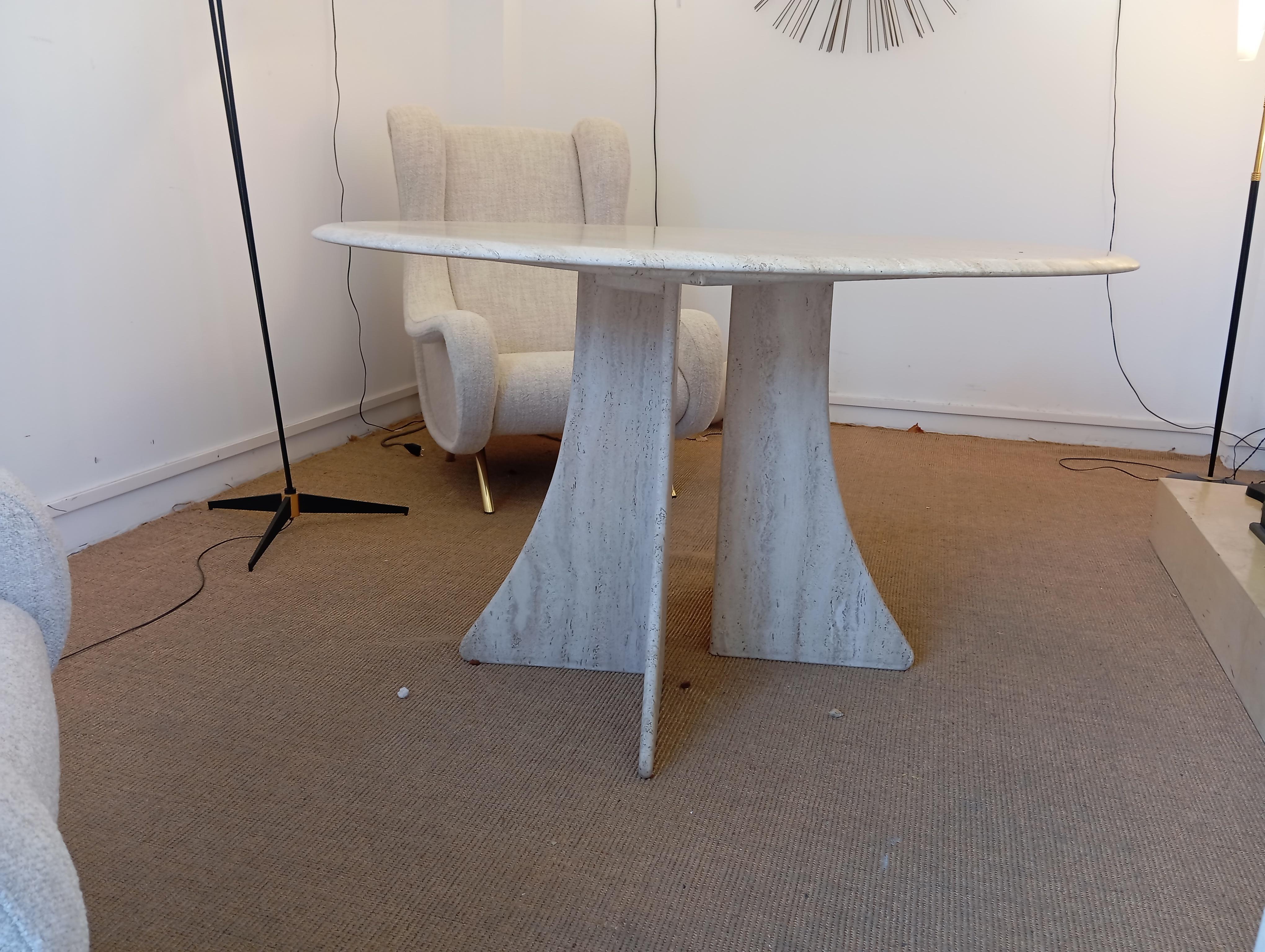 Travertin Table en travertin naturel, par Artélano circa 1980 en vente