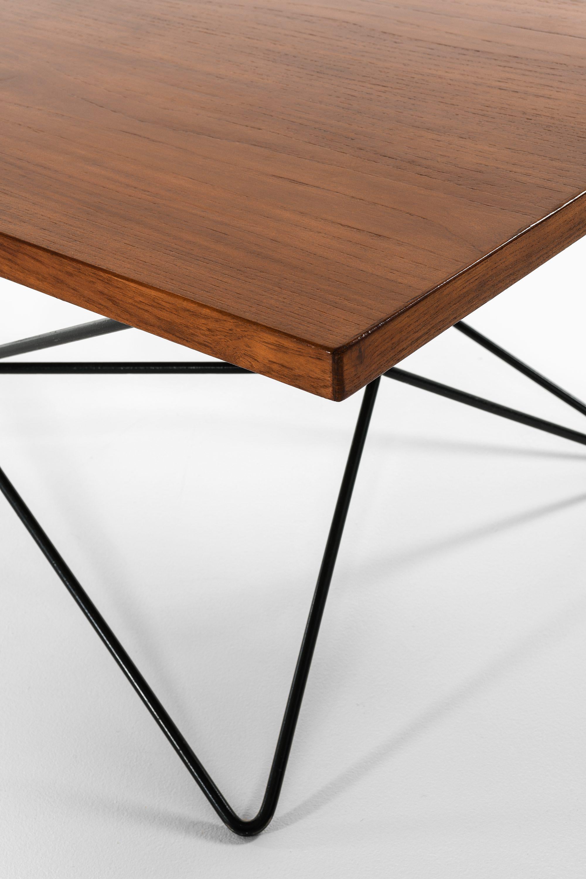 Table in Teak and Black Lacquered Metal by Bengt Johan Gullberg, 1950's For Sale 3