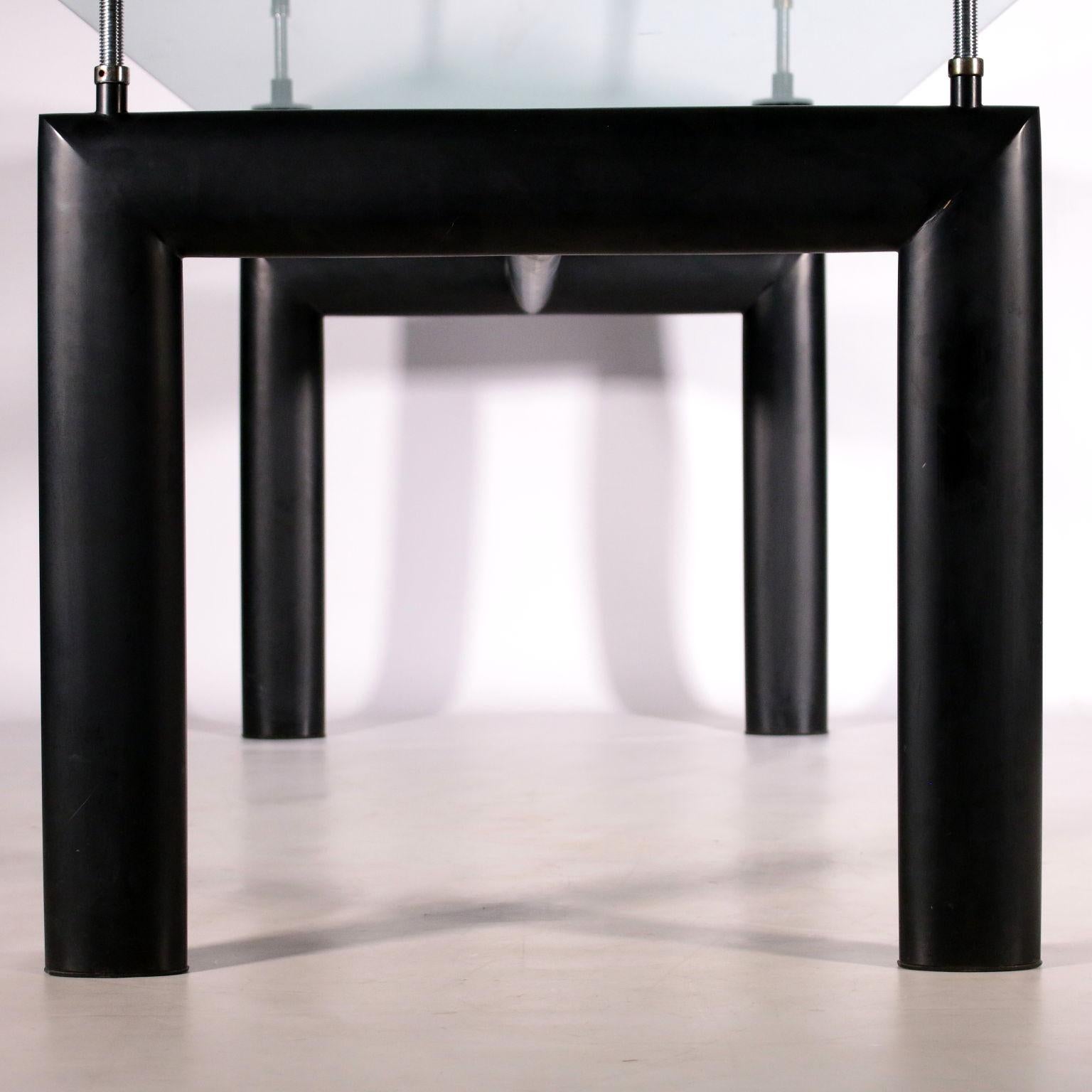 Table, Lacquered Metal and Crystal, Italy 1974 Le Corbusier, Cassina 3