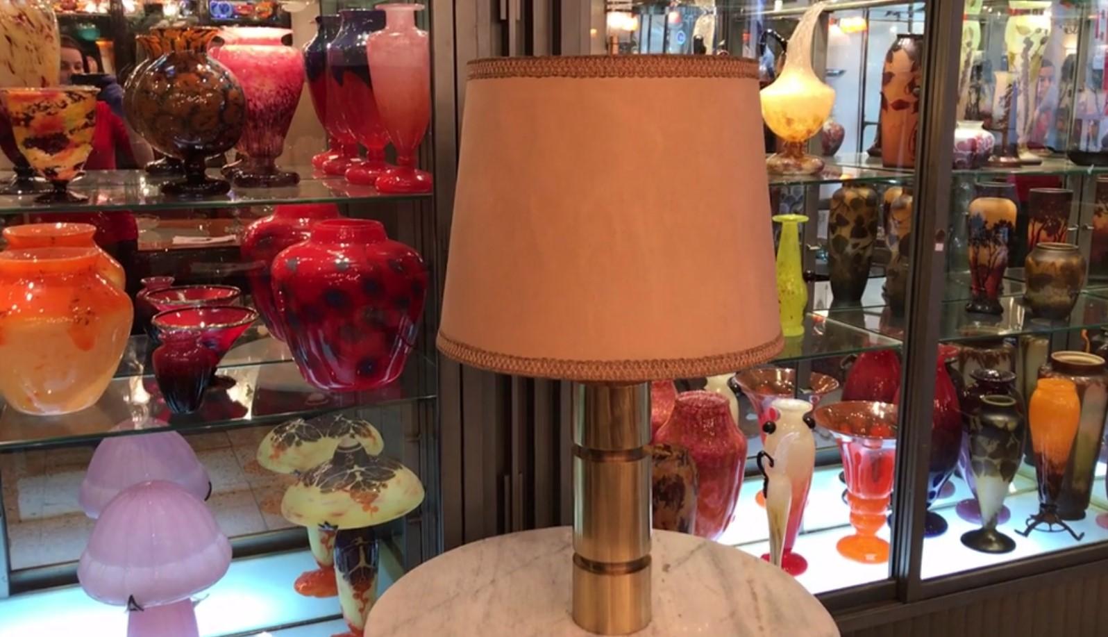 Table lamp 

Materia: bronze and glass
Country: France
To take care of your property and the lives of our customers, the new wiring has been done.
We have specialized in the sale of Art Deco and Art Nouveau and Vintage styles since 1982. If you have