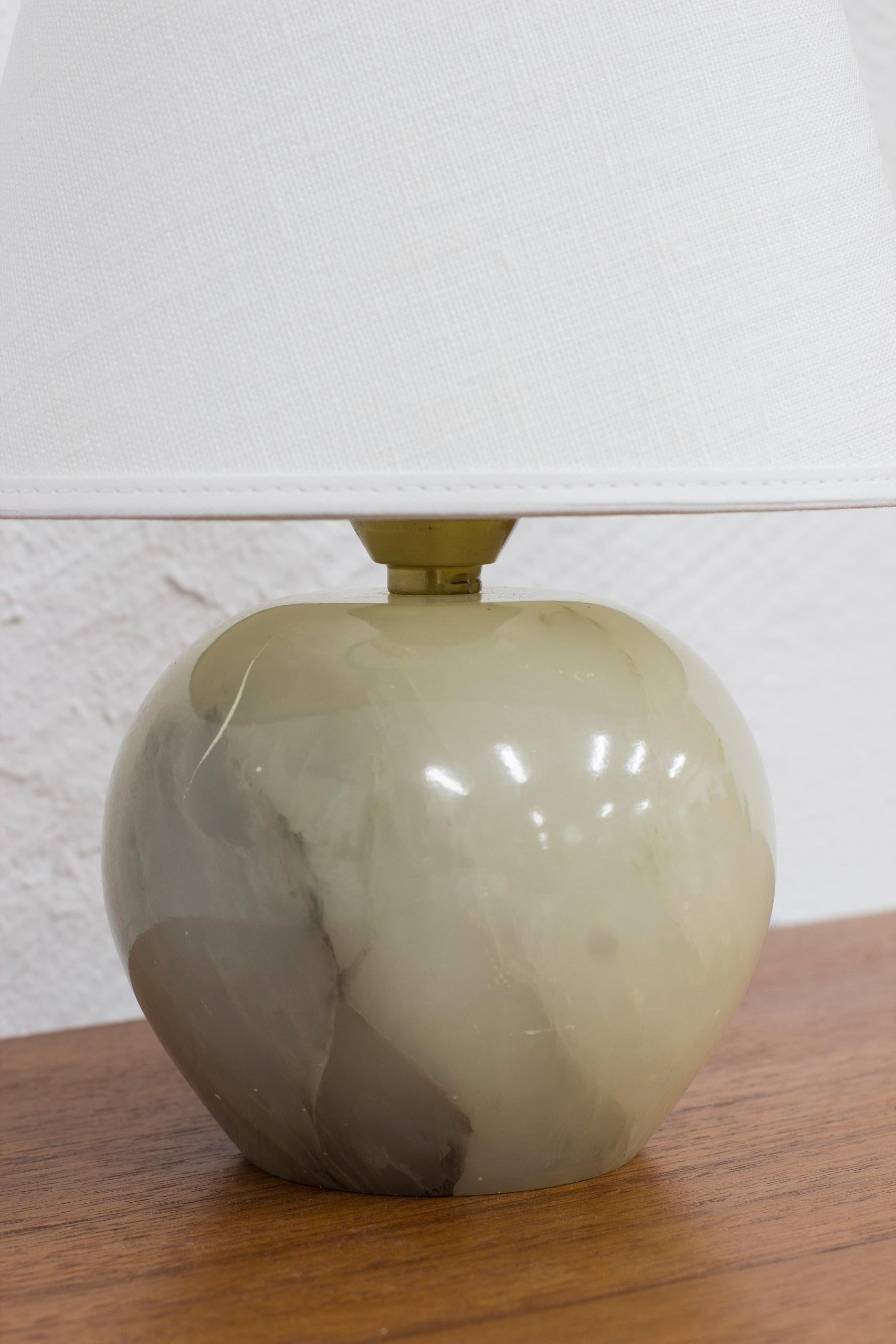 Brass Table lamp 2575 in onyx by Josef Frank, Svenskt Tenn 1950s