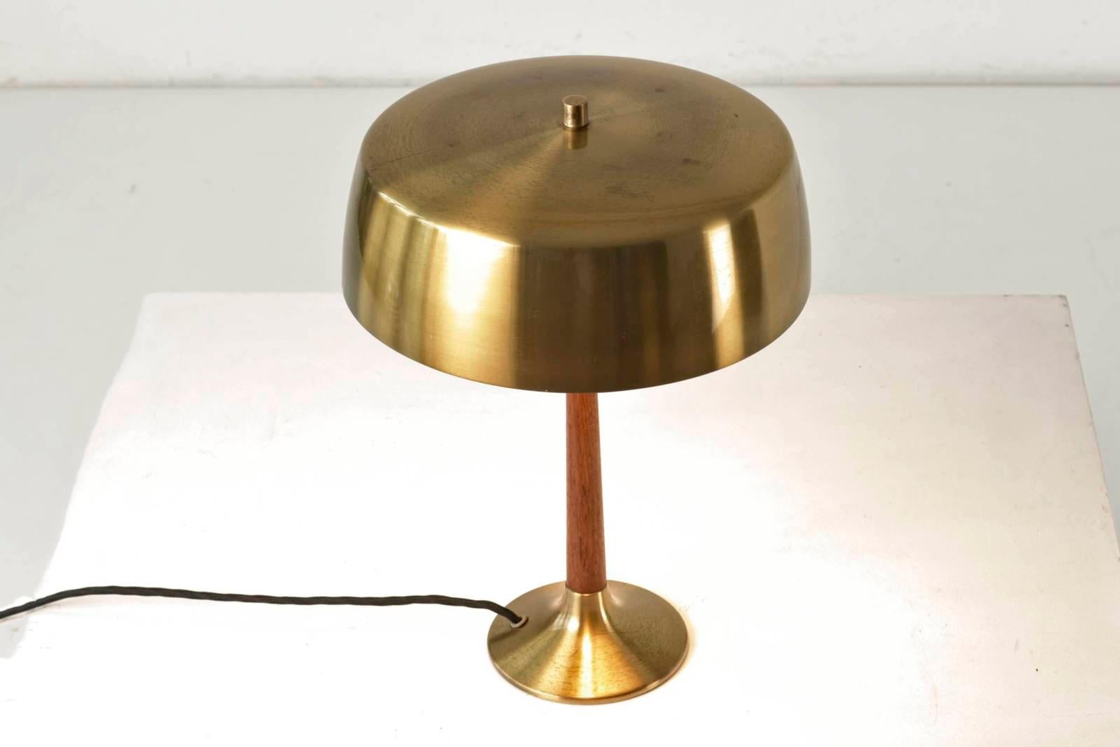 Mid-Century Modern Table Lamp 41101 by Svend Aage Holm-Sørensen in Brass and Teak, Denmark - 1965 For Sale
