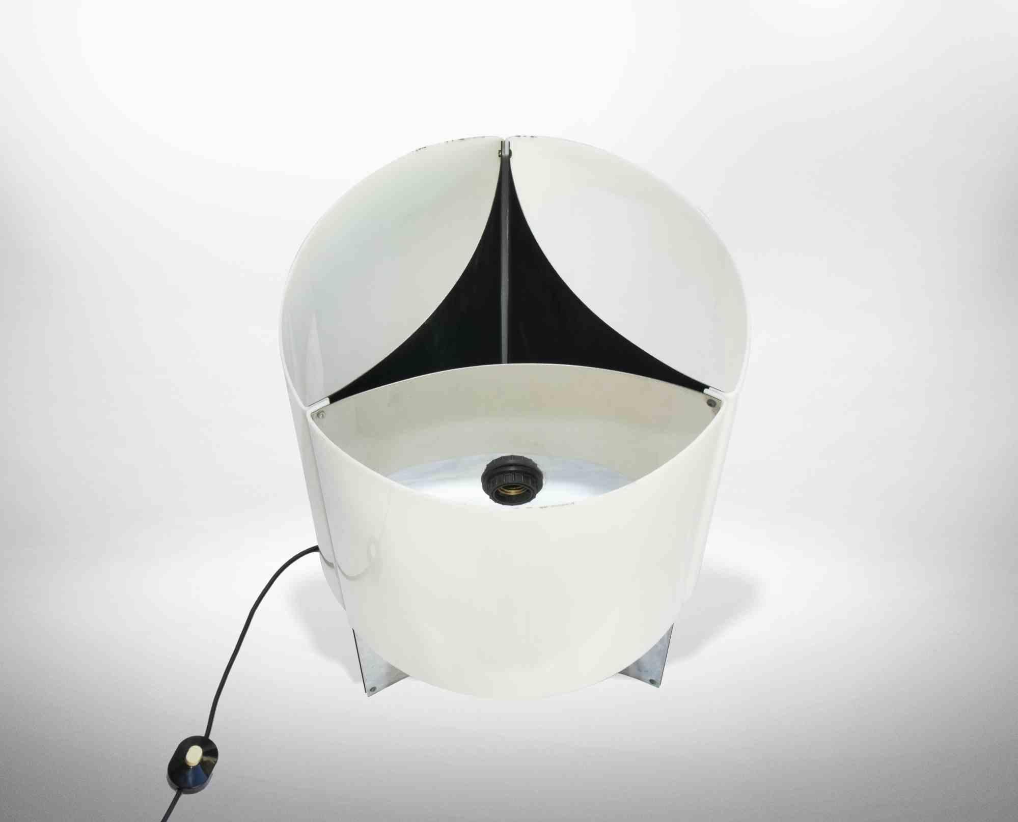 italien Lampe de bureau 526/G de Massimo Vignanelli  pour Arteluce, Milieu du 20ème siècle en vente