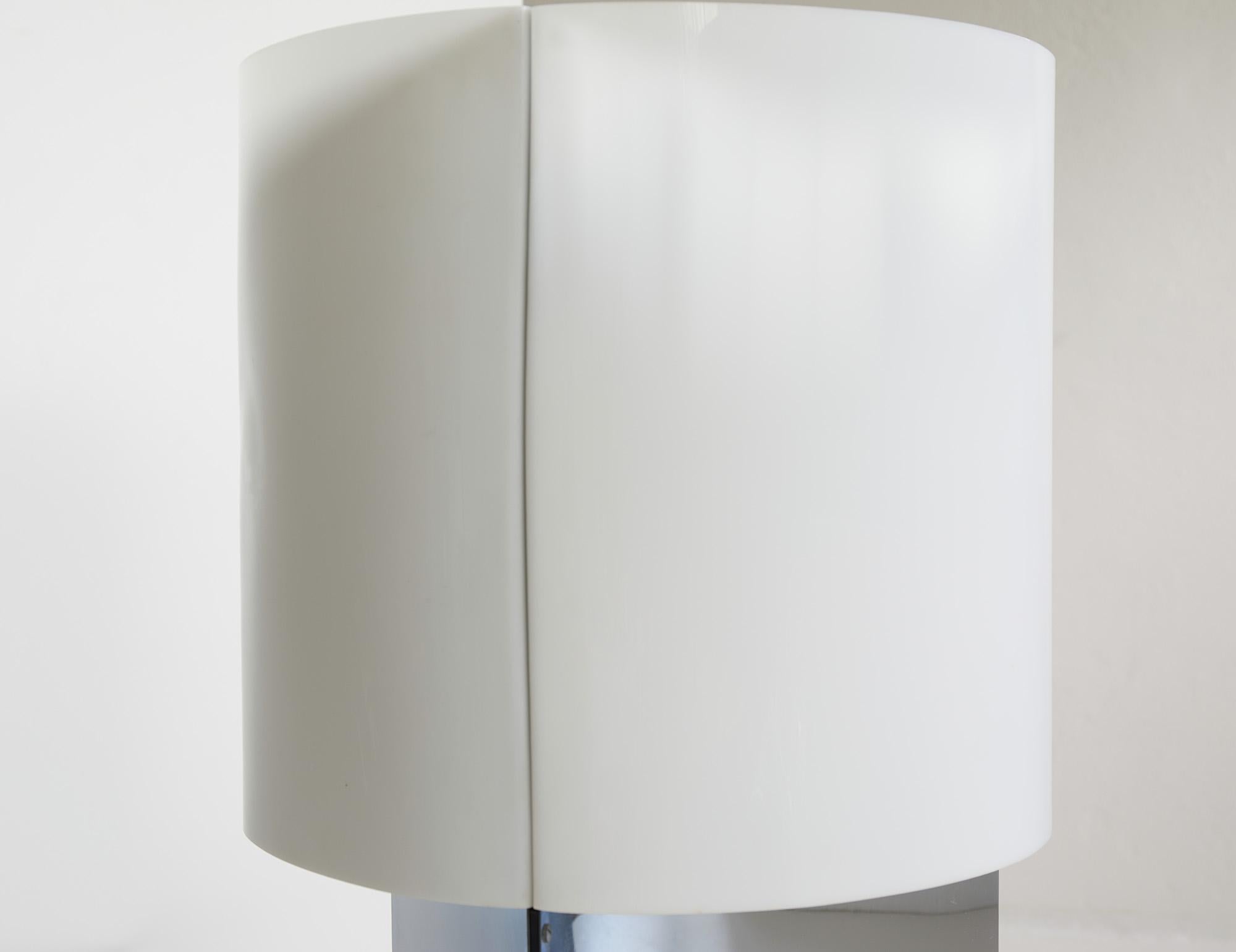 Aluminium Table lamp 526g by Massimo Vignelli, Ed. Arteluce 1965 en vente