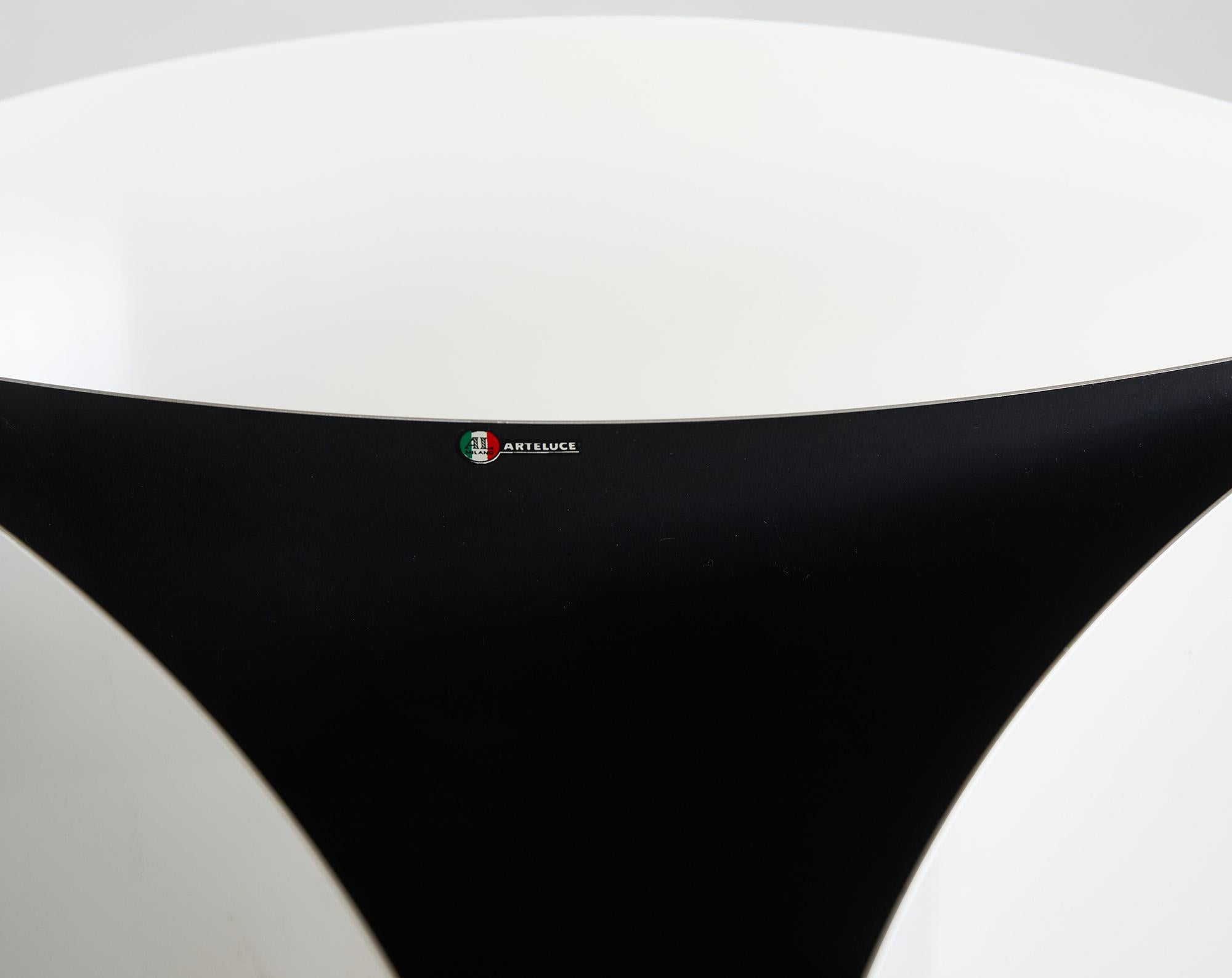 Table lamp 526g by Massimo Vignelli, Ed. Arteluce 1965 en vente 2