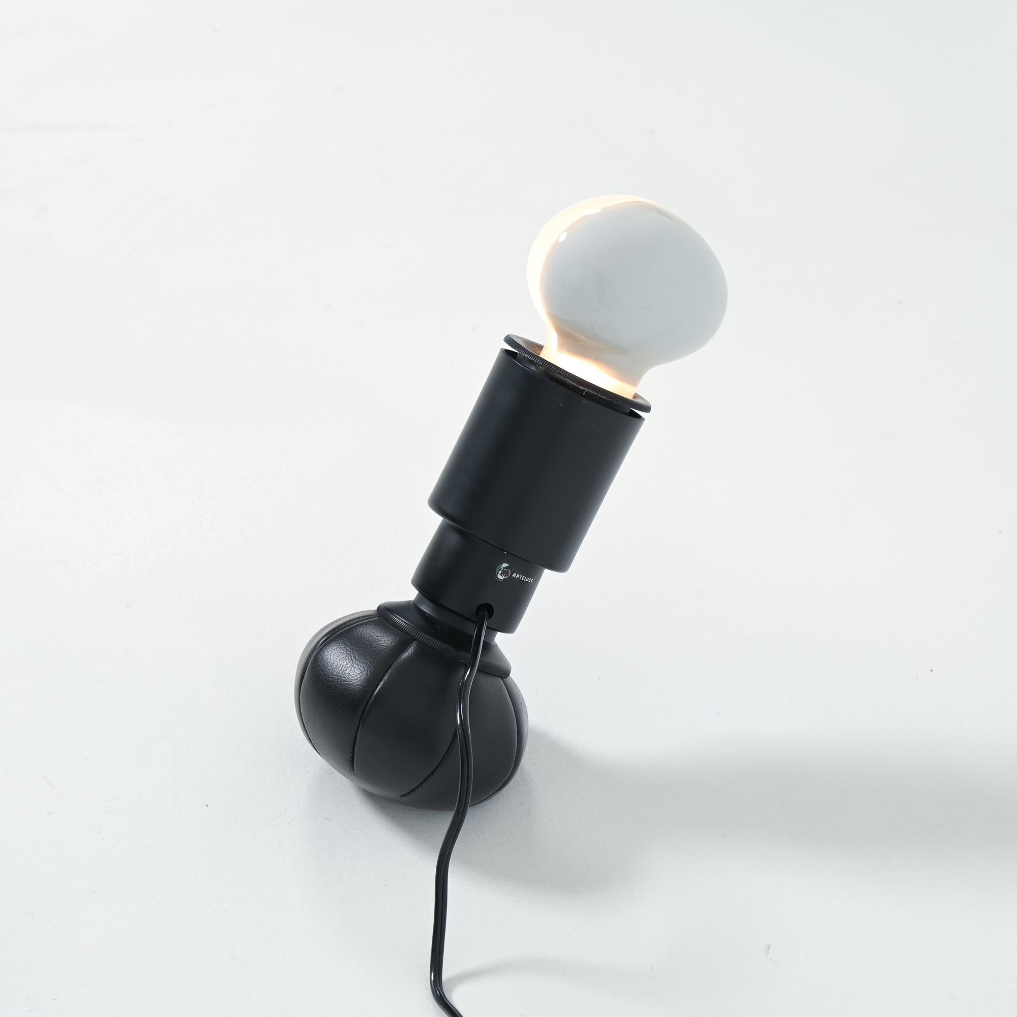 Table Lamp 600G by Gino Sarfatti for Arteluce For Sale 10