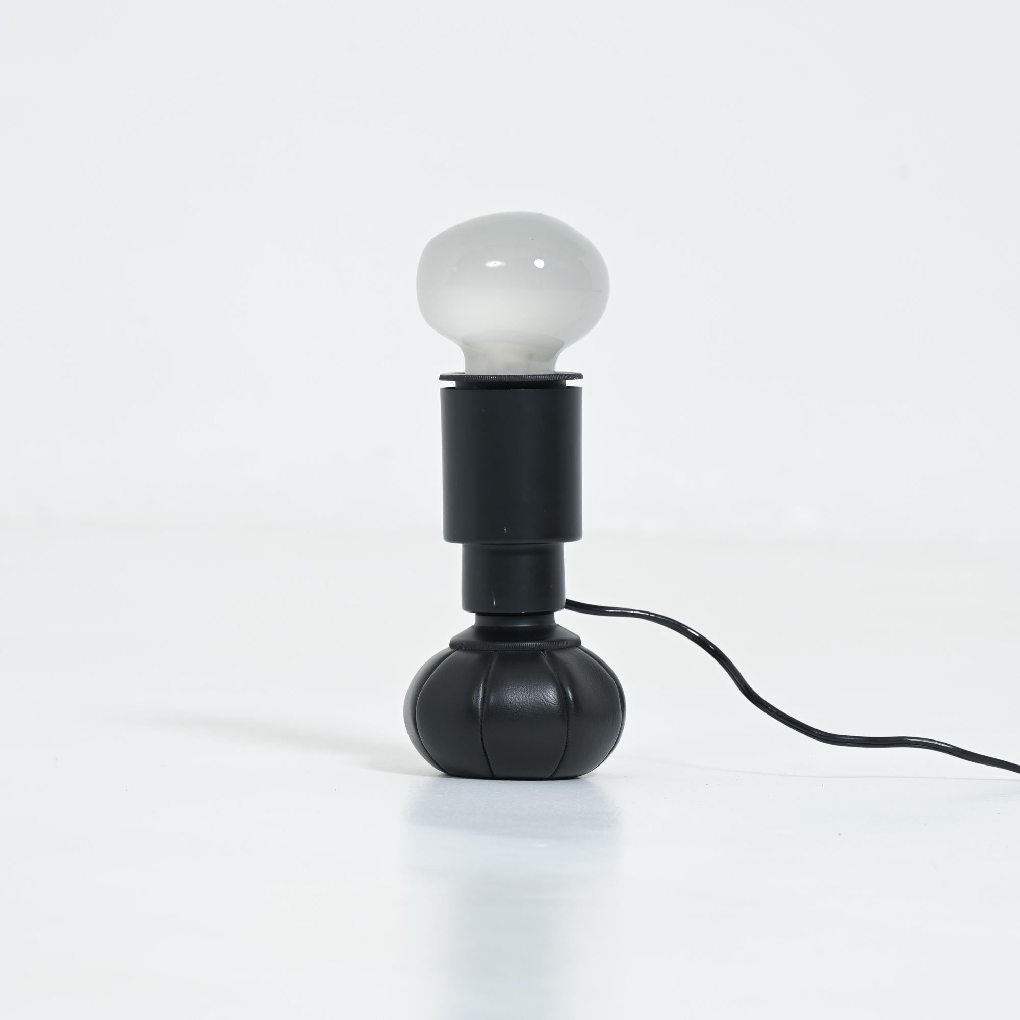 Mid-Century Modern Table Lamp 600G by Gino Sarfatti for Arteluce For Sale