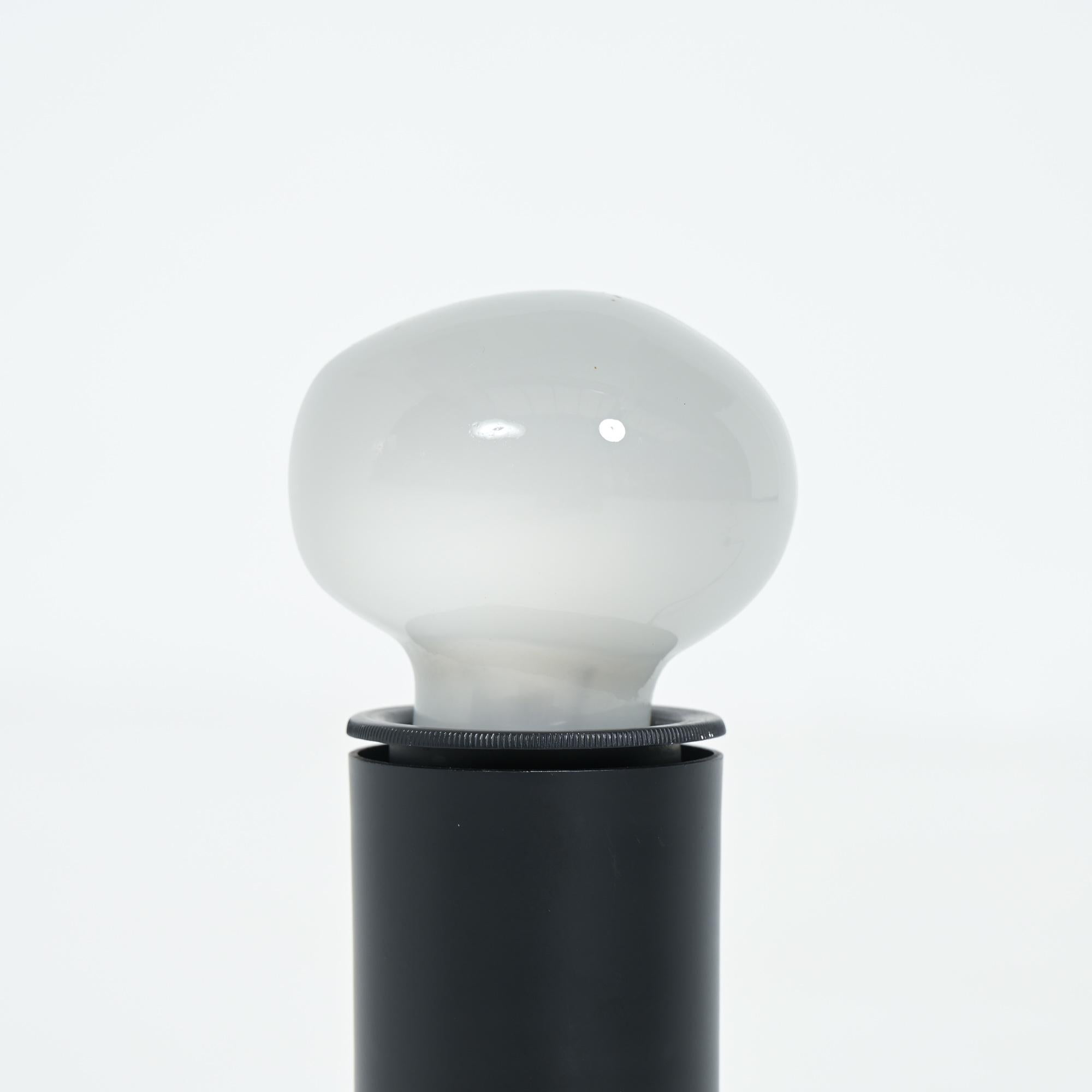Aluminum Table Lamp 600G by Gino Sarfatti for Arteluce For Sale