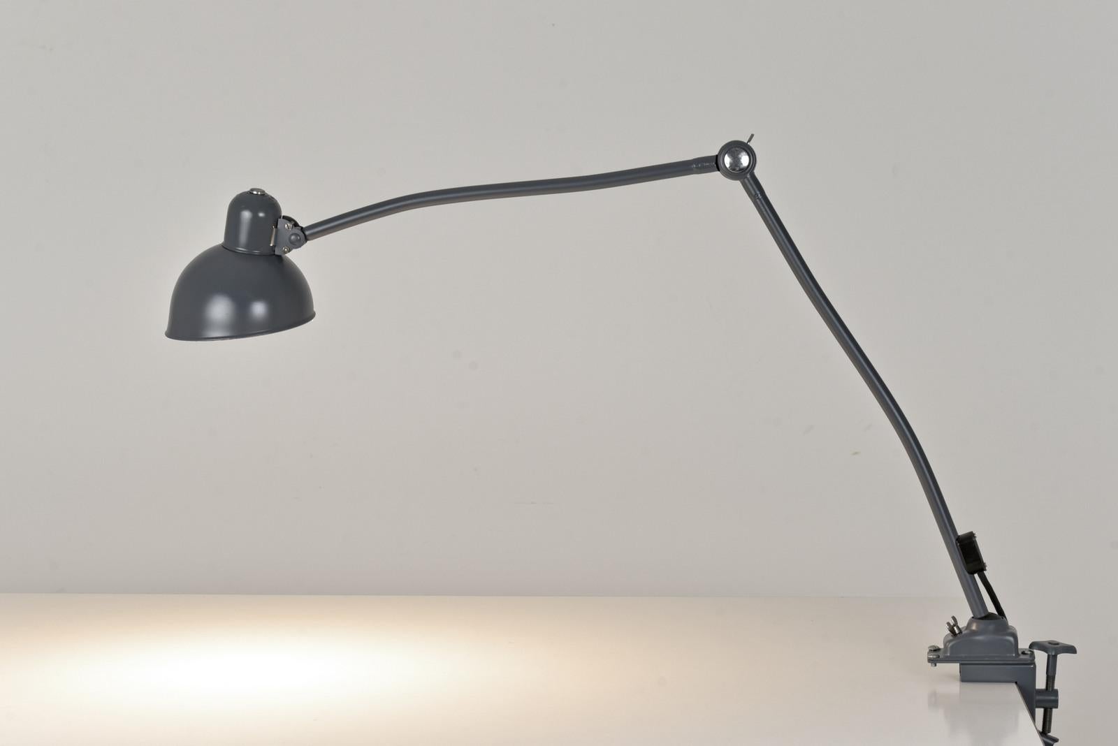Lampe de table 6726A de Christian Dell pour Kaiser & Co, Allemagne - 1936 Bon état - En vente à Berlin, DE