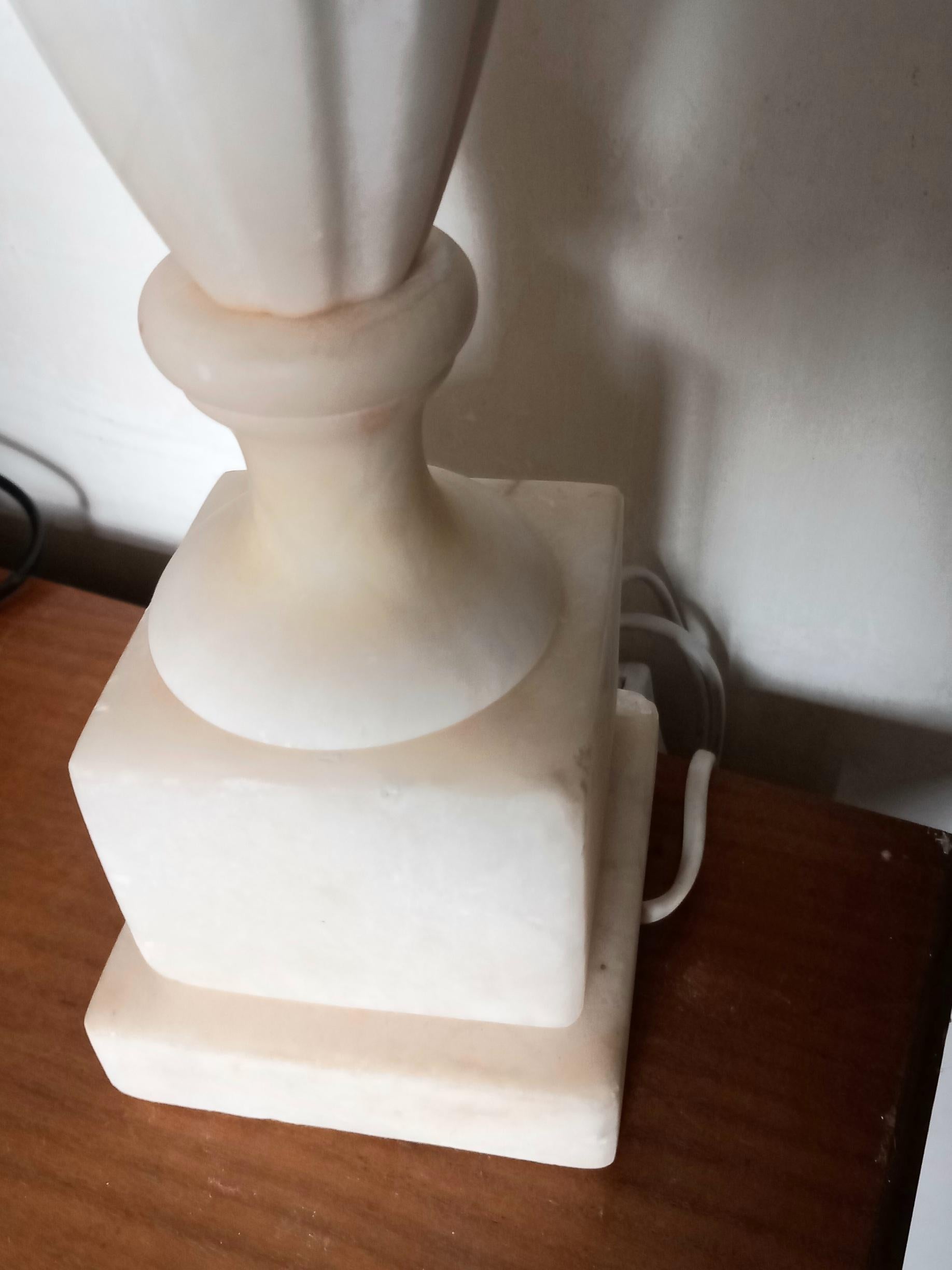 Table Lamp Alabaster or Marble White Art Deco  Large  Early 20th Century Spain For Sale 1