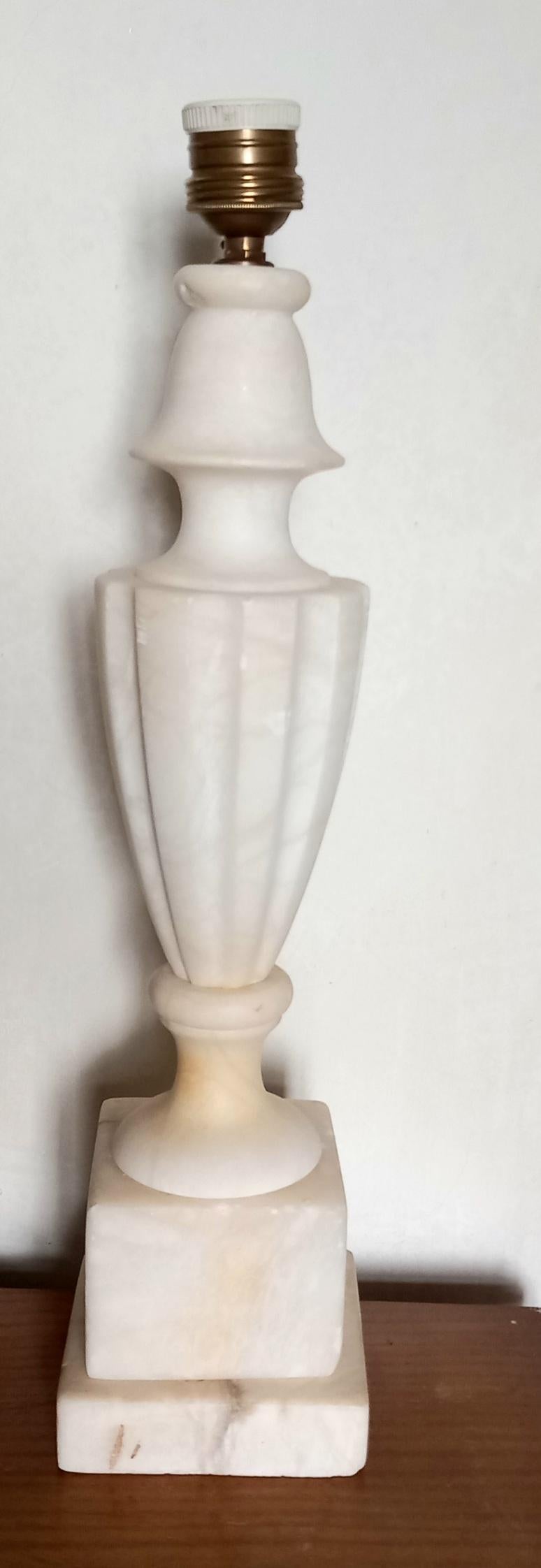 Table Lamp Alabaster or Marble White Art Deco  Large  Early 20th Century Spain For Sale 4