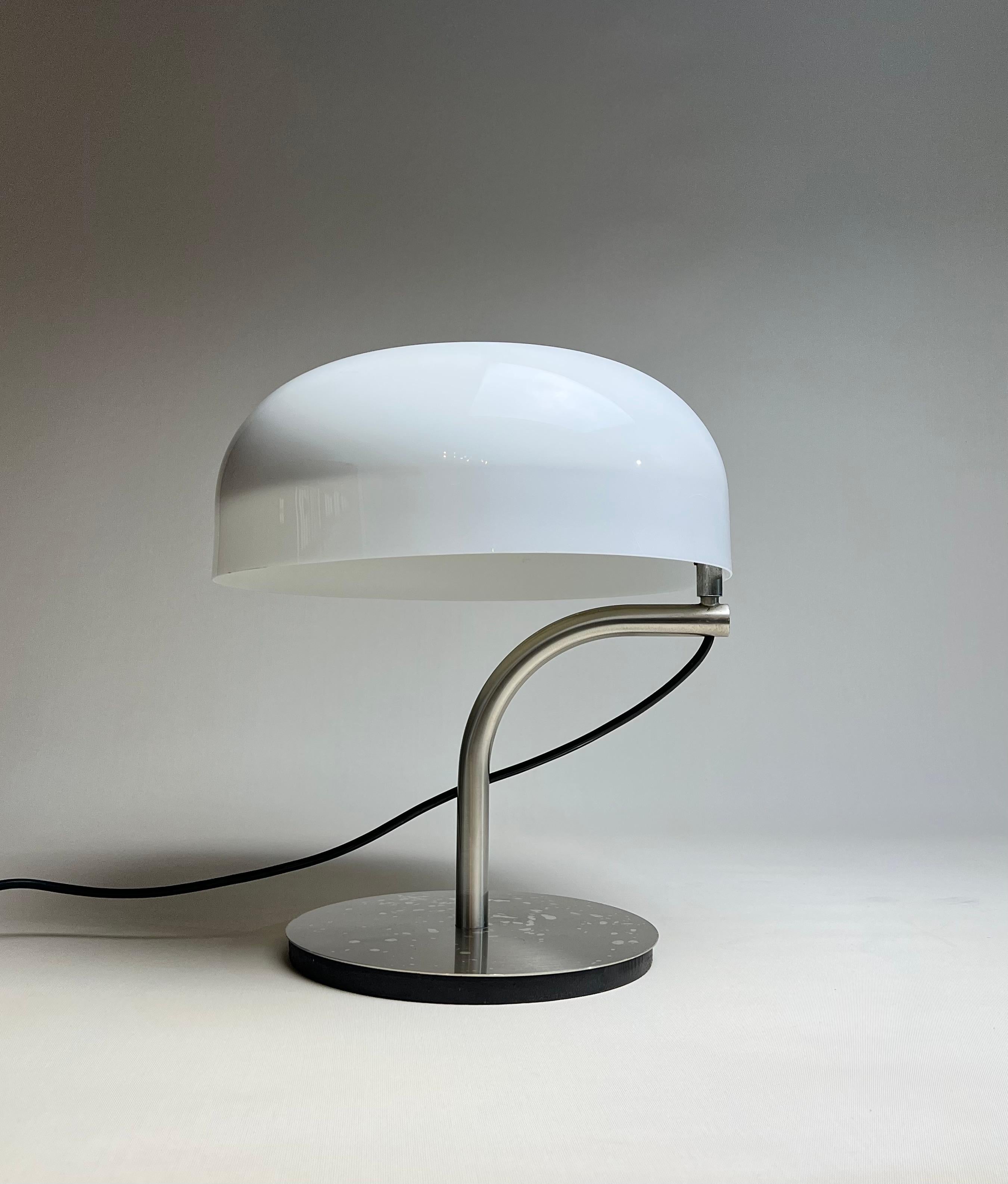 Table Lamp Aluminum Plexiglass Giotto Stoppino for Valenti Midcentury Italy 70s In Good Condition For Sale In Palermo, IT