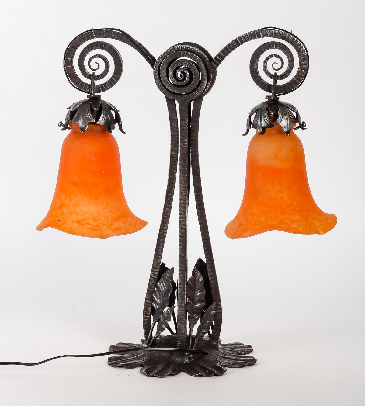 Table Lamp Art Deco, 1930, in Wrought Iron and Glass Leg by Daum Nancy  2