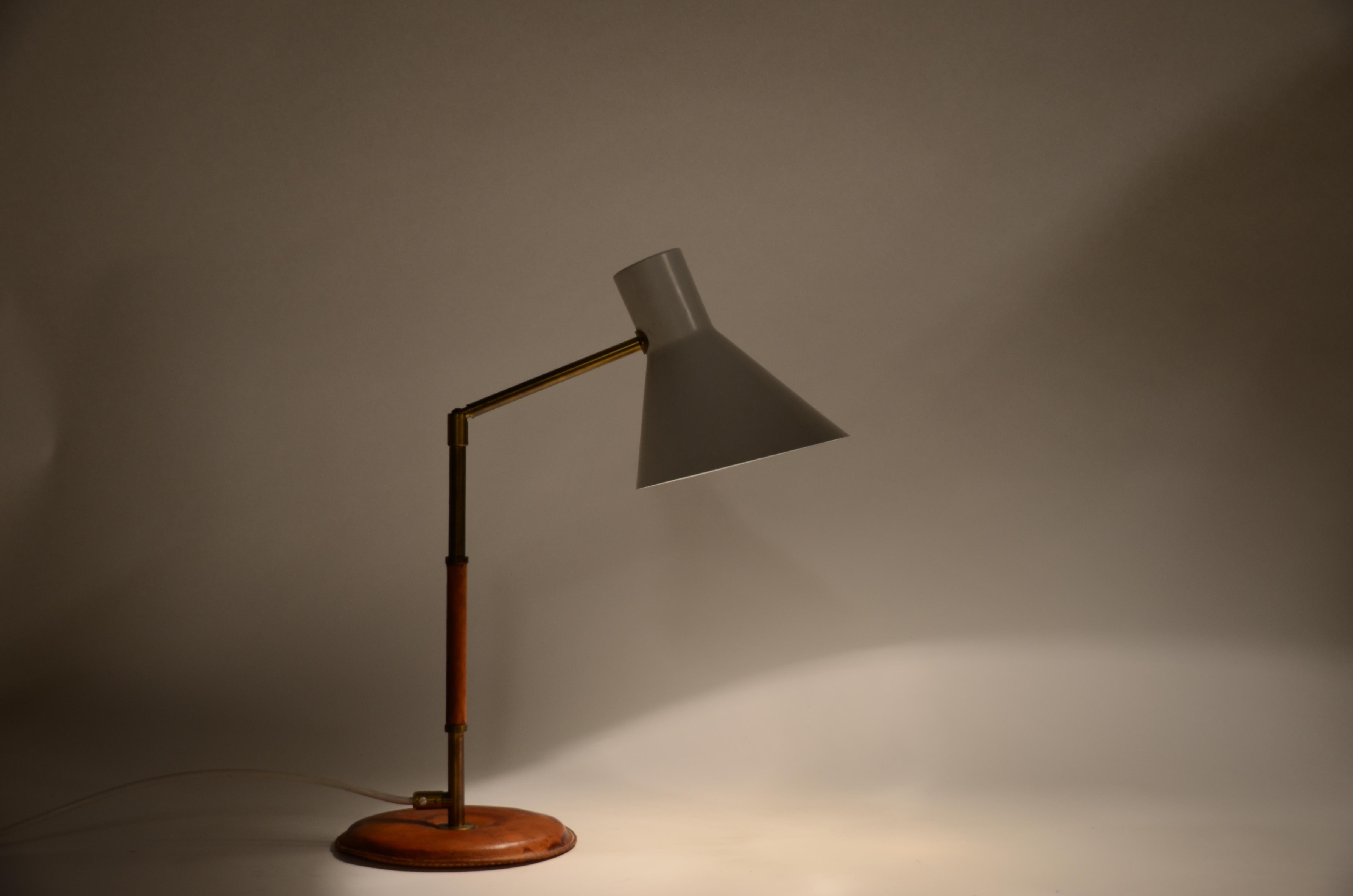 Table Lamp, Atelje´Lyktan, Attributed Hans Bergström For Sale 3