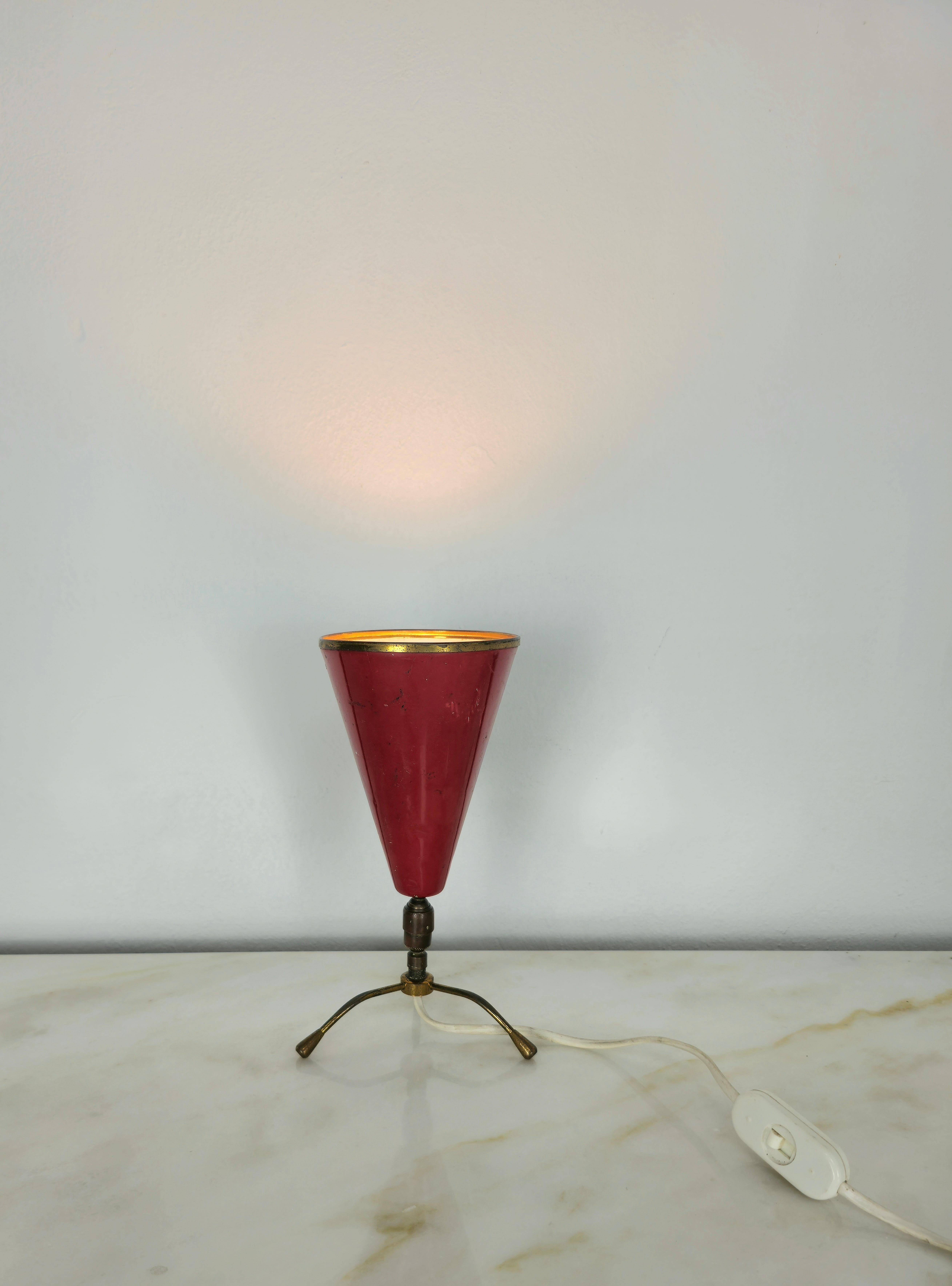 Enameled Table Lamp Attributable to Arredoluce Brass Aluminum Midcentury, Italy, 1950s For Sale