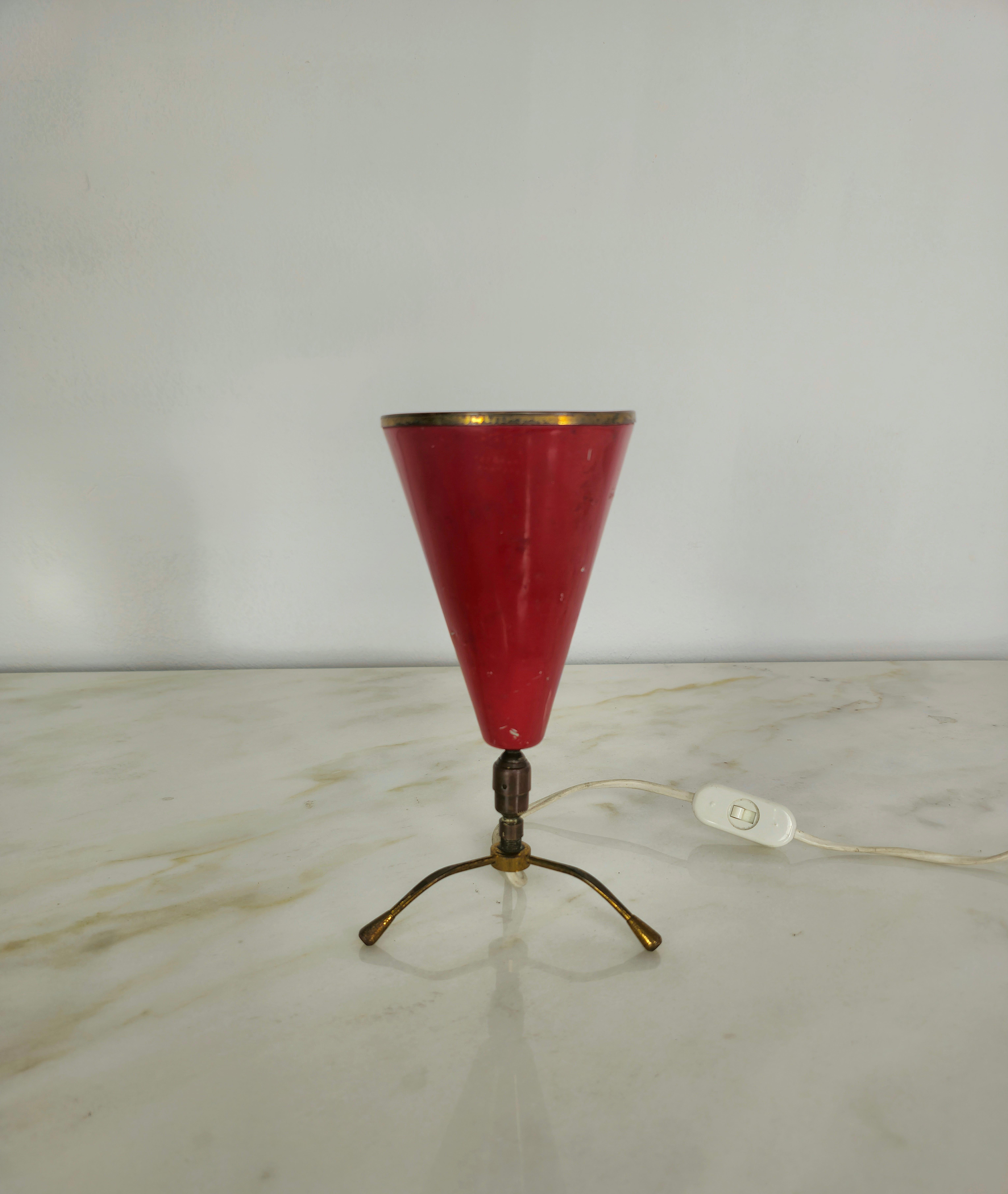 Table Lamp Attributable to Arredoluce Brass Aluminum Midcentury, Italy, 1950s For Sale 2