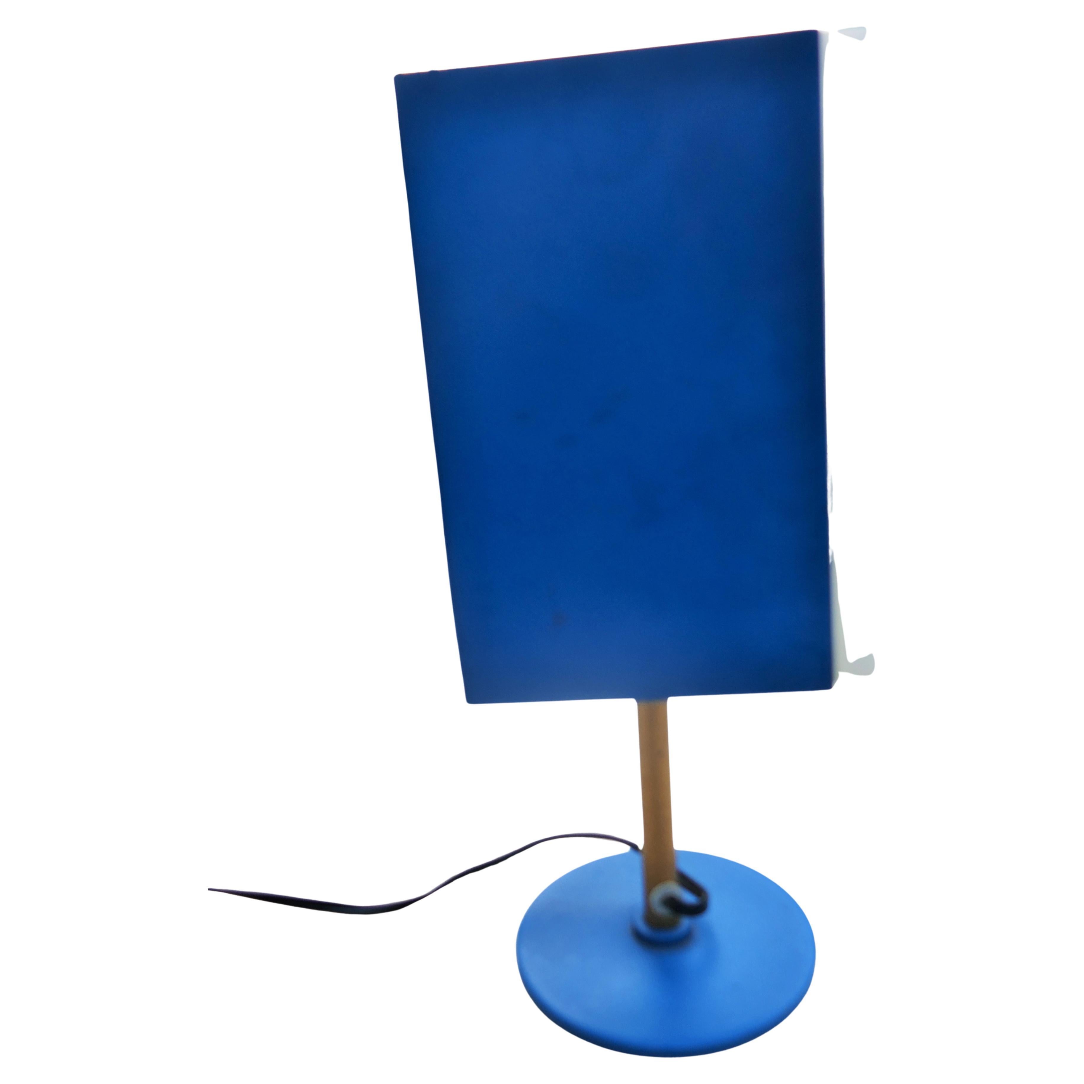 Mid-20th Century Table lamp attributed to a Stilux production en vente