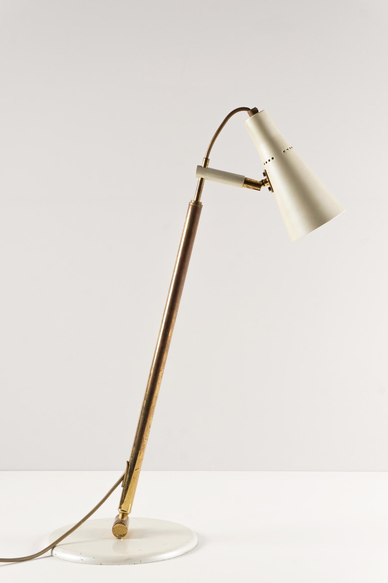 Italian Table Lamp attributed to Giuseppe Ostuni / O-Luce, circa 1955 For Sale